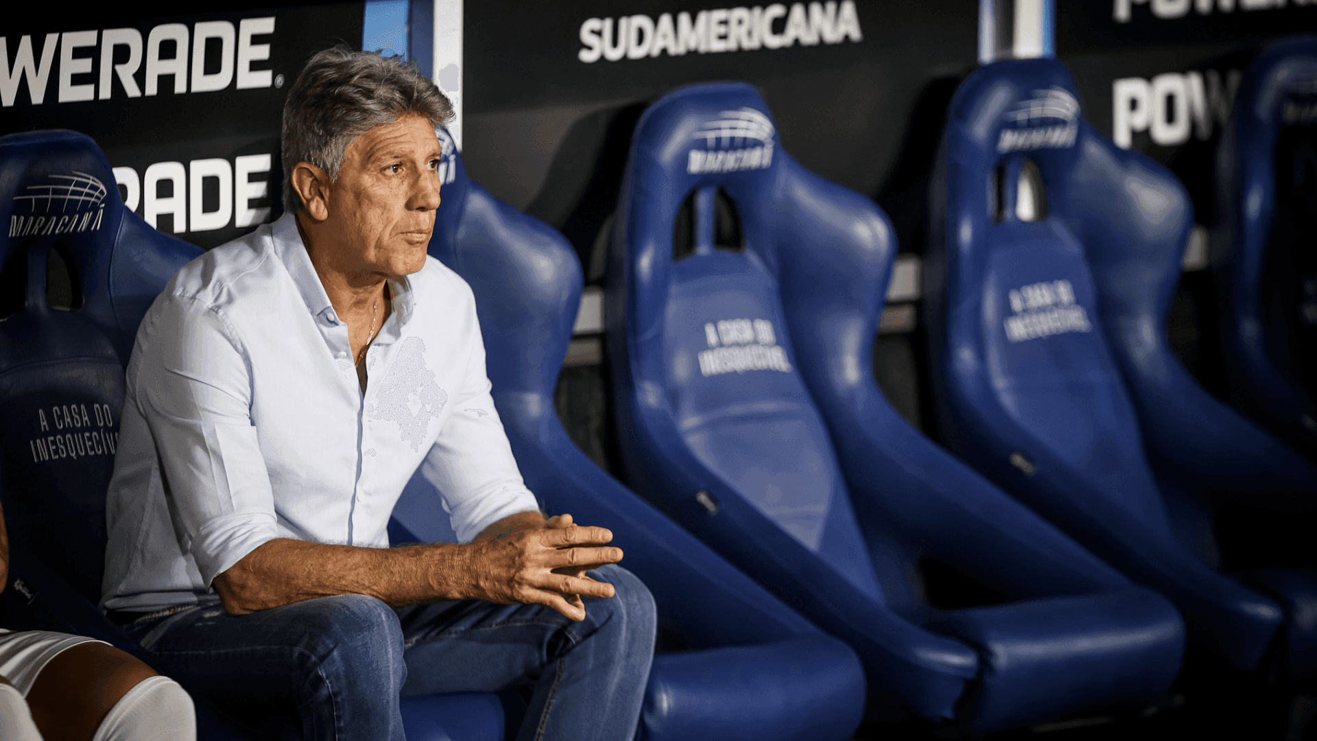 Técnico foi chamado de “burro” por torcedores no Maracanã após eliminação eliminação do Flu para o Lanús