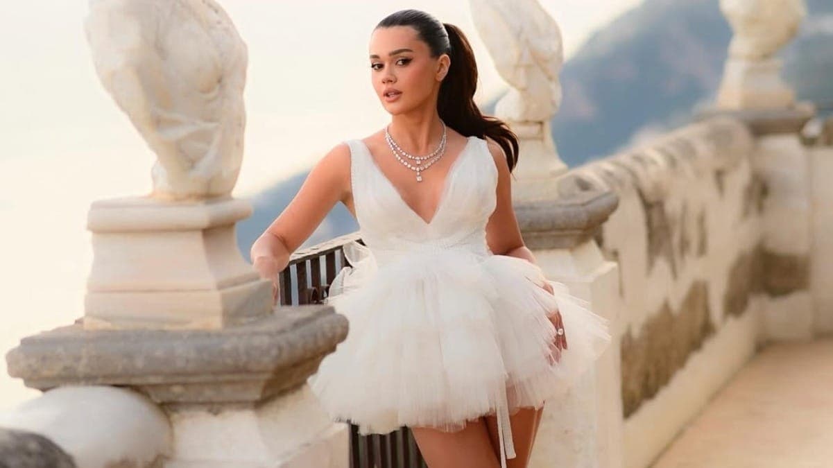 Franciny Ehlke com look para jantar de boas-vindas do casamento
