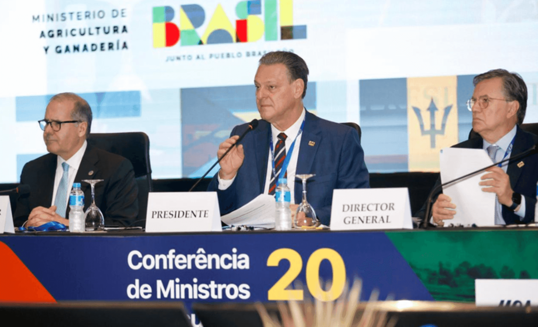 Fávaro assumiu a presidência da JIA, sucedendo o então ministro da Pecuária, Agricultura e Pesca do Uruguai, Luis Alfredo Fratti Silveira