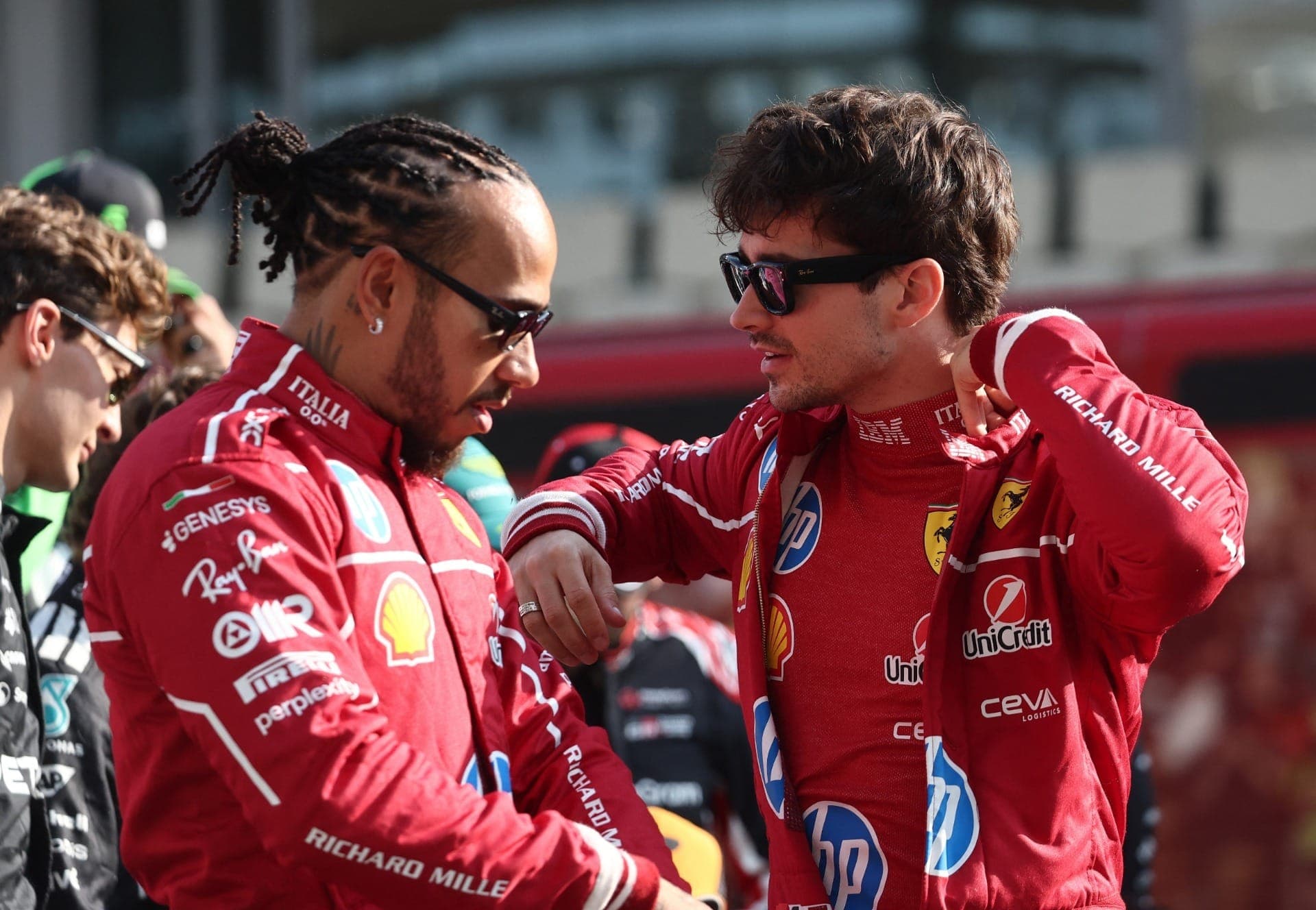 Bortoleto empata e Hamilton perde: os duelos entre companheiros da F1 2025