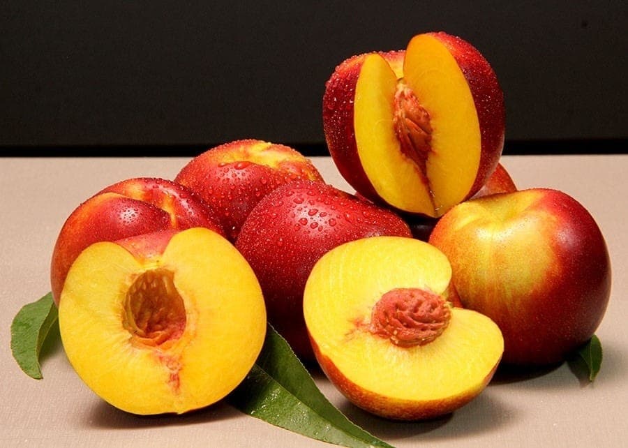 Nectarina chamada Carina pode reduzir dependência de importação