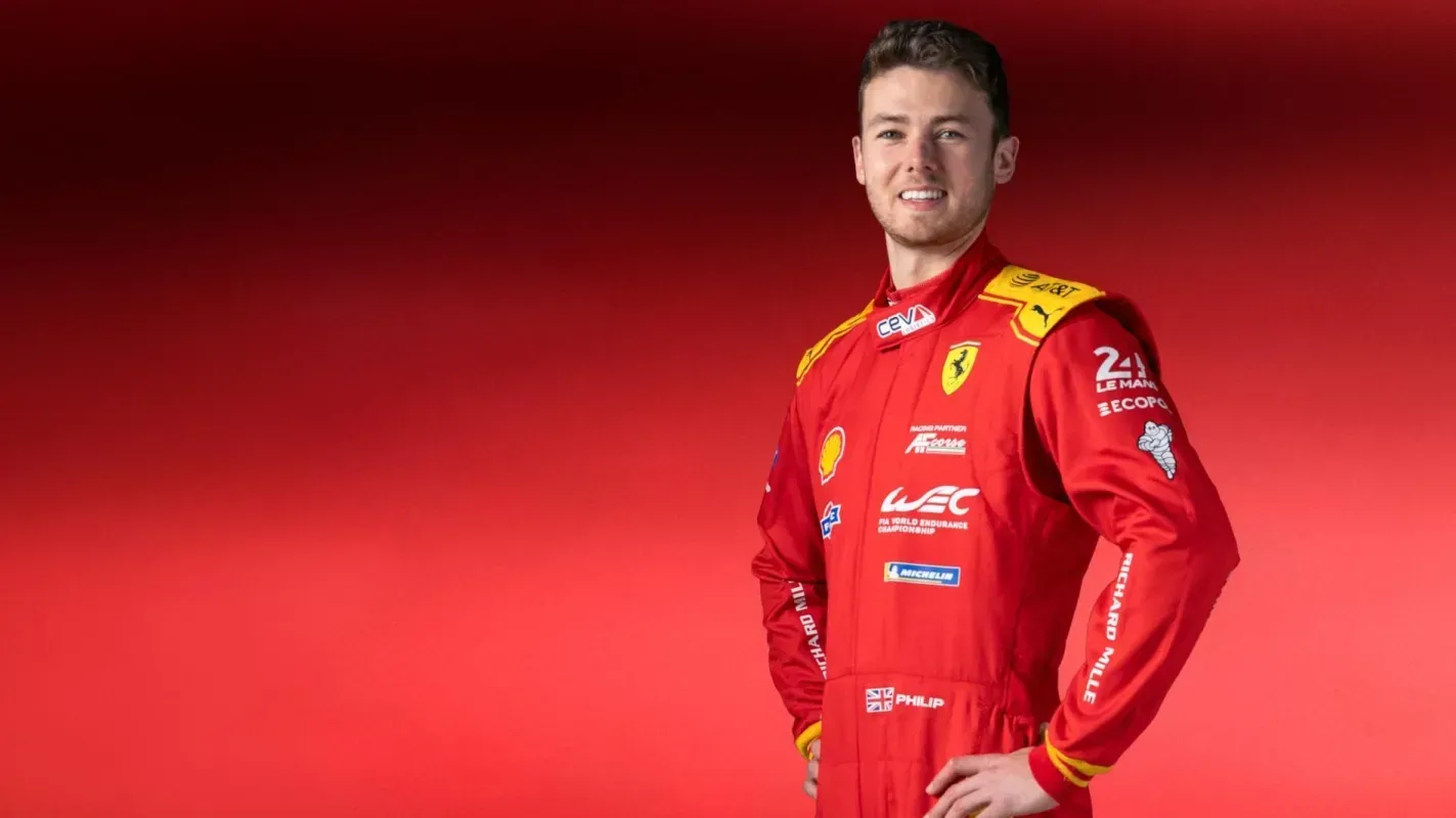 Ferrari promove Phil Hanson a piloto de fábrica em acordo plurianual no WEC