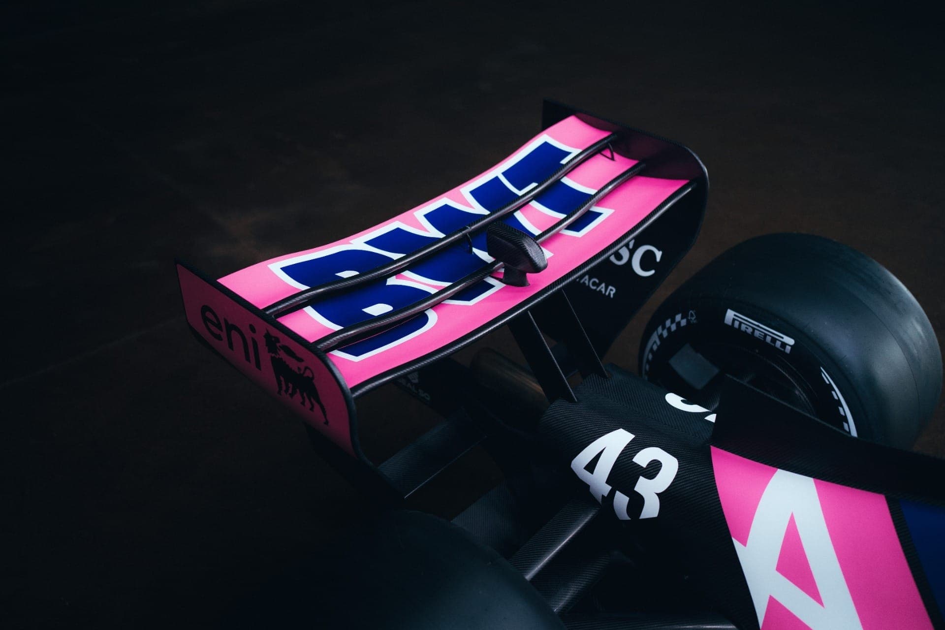 Alpine apresenta visual do A526 para temporada 2026 da F1