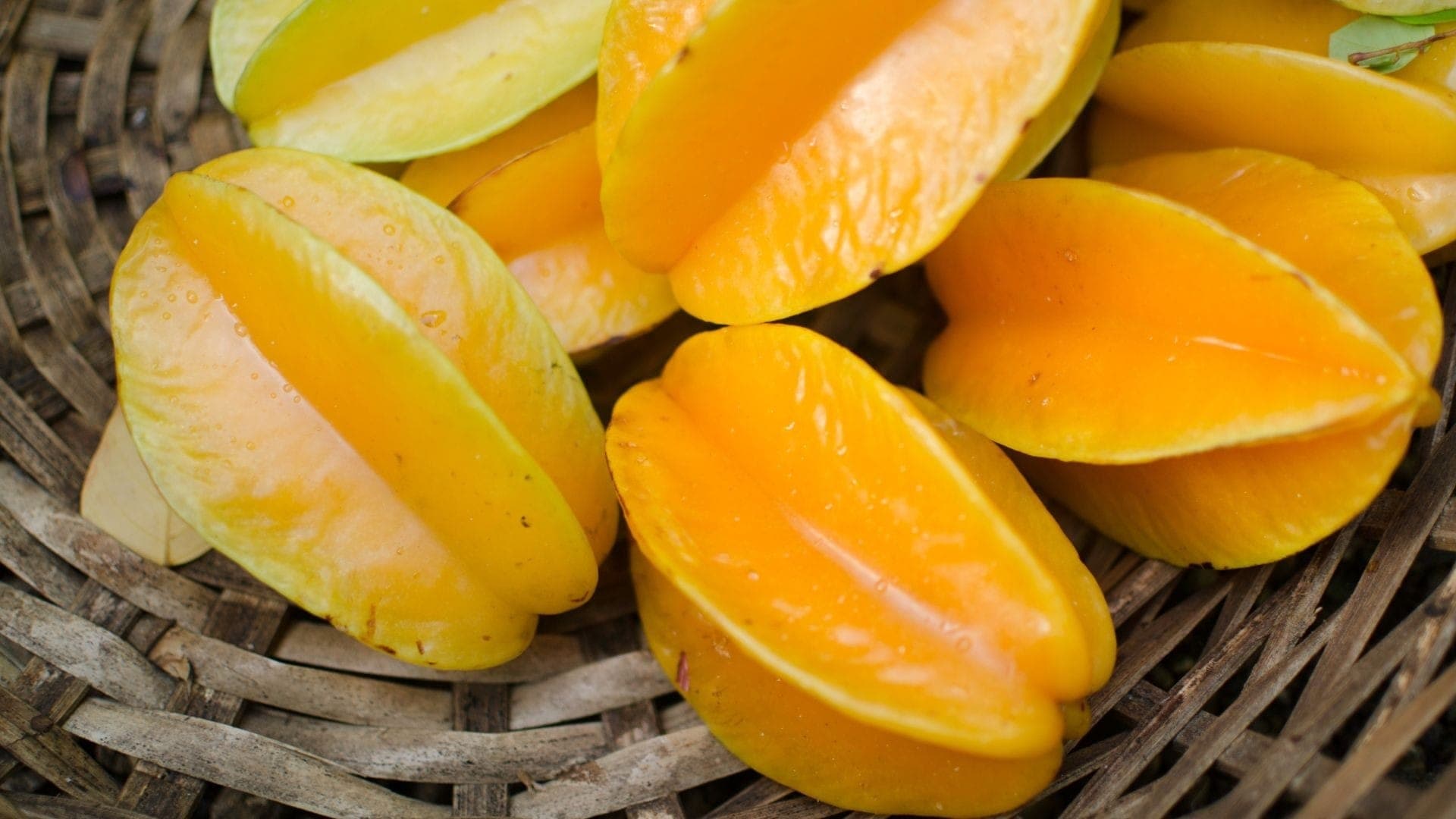 Carambola tem baixas calorias e alto teor de fibras