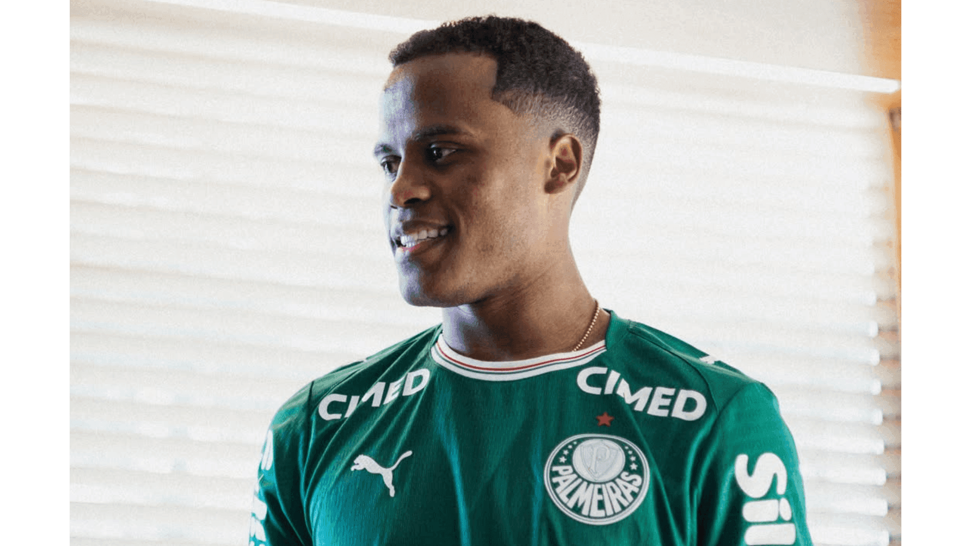 Arias com a camisa do Palmeiras