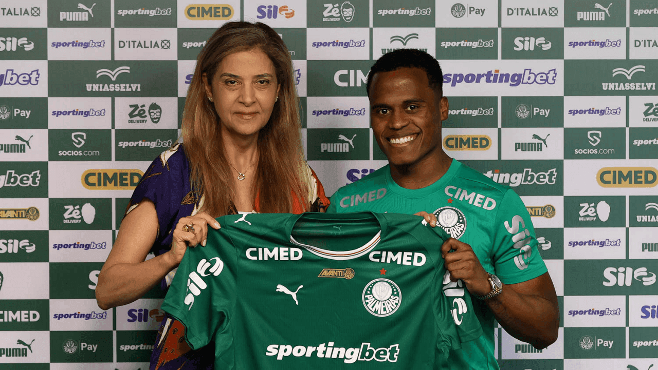Jhon Arias é apresentado pelo Palmeiras como novo reforço