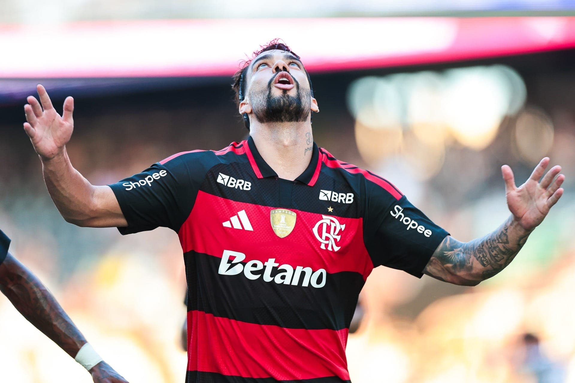 Paquetá comemora gol pelo Flamengo