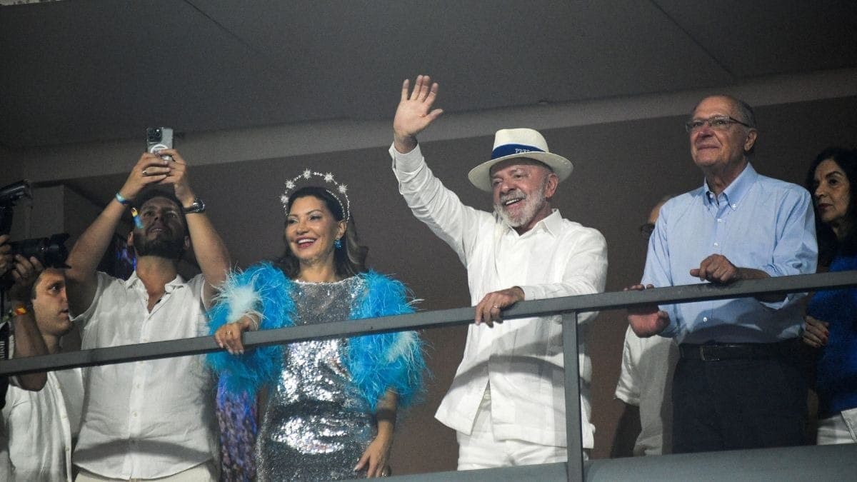 Lula durante o desfile da Acadêmicos de Niterói