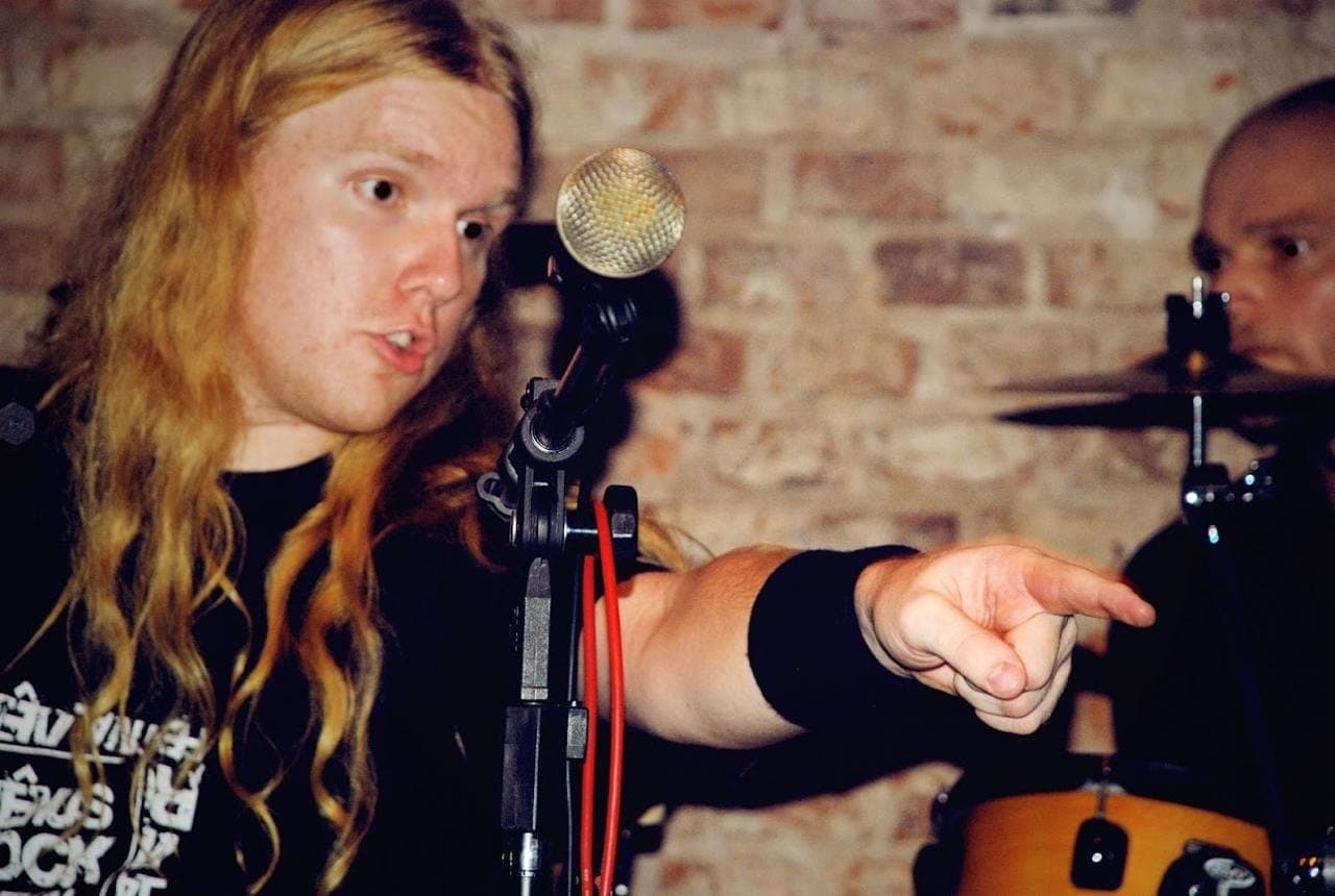 Carreira na música ficou em segundo plano quando Geferson Kern começou no jornalismo