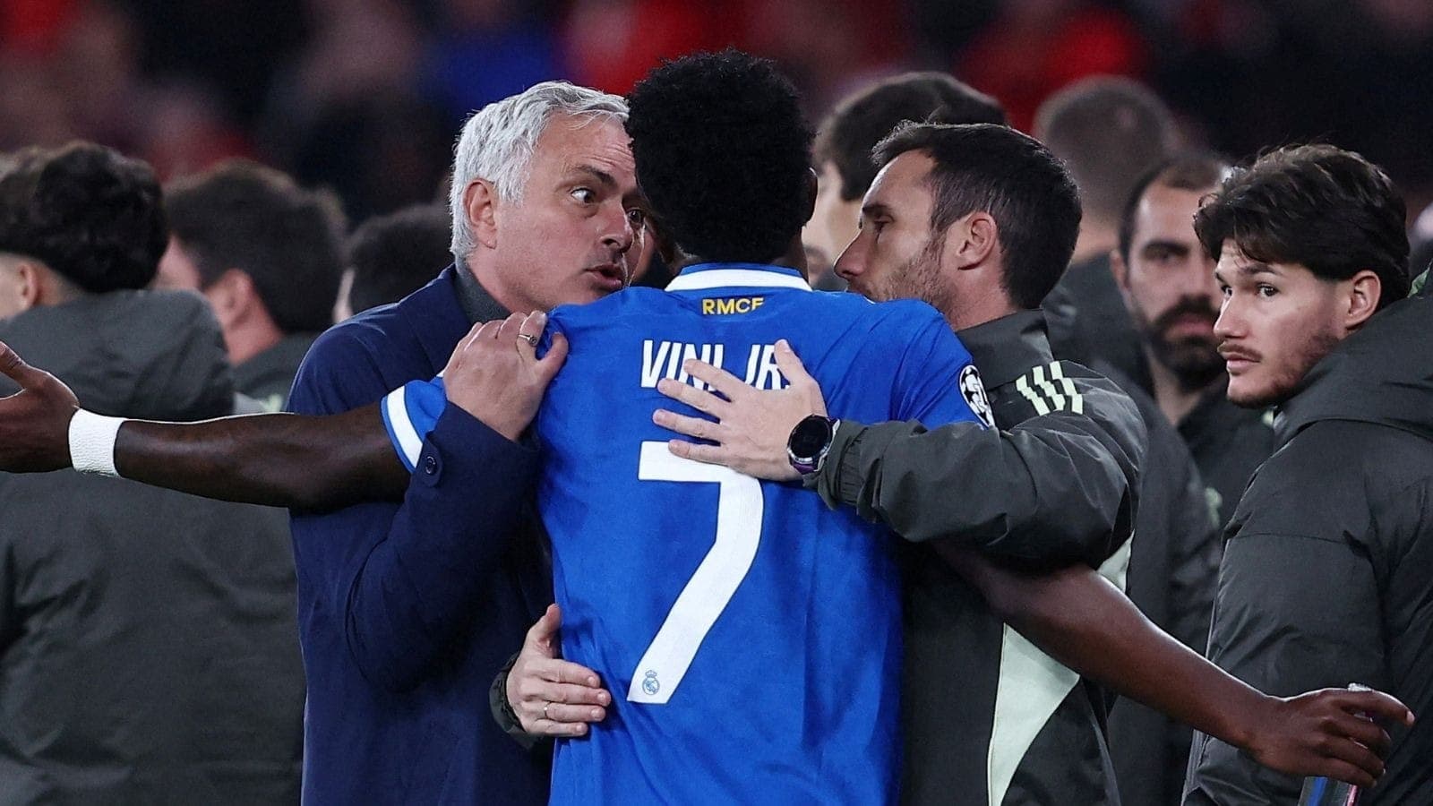 Mourinho e Vini Jr após caso de racismo em Benfica x Real Madrid