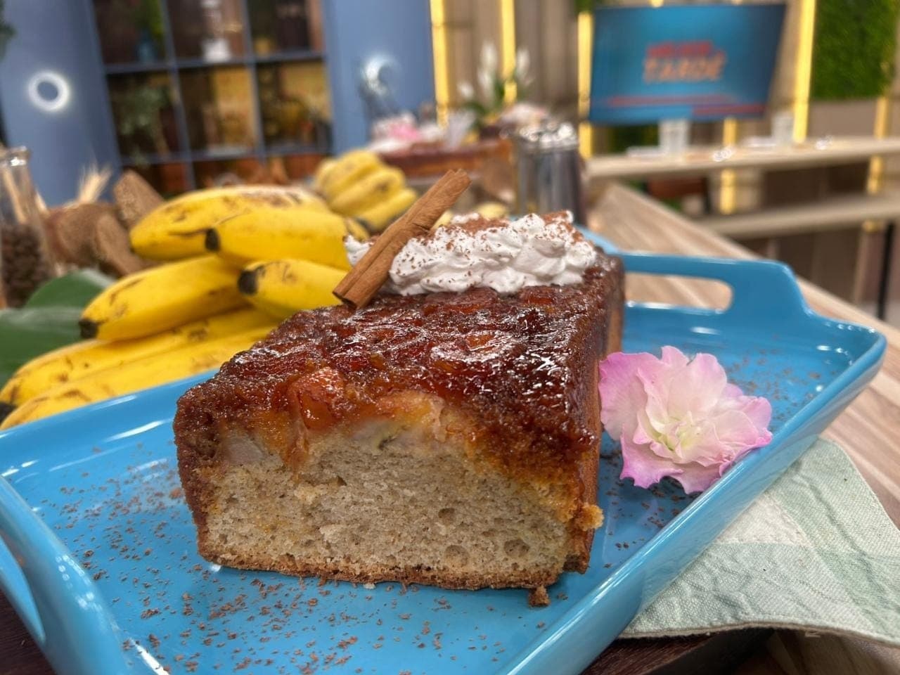 Bolo de banana invertido
