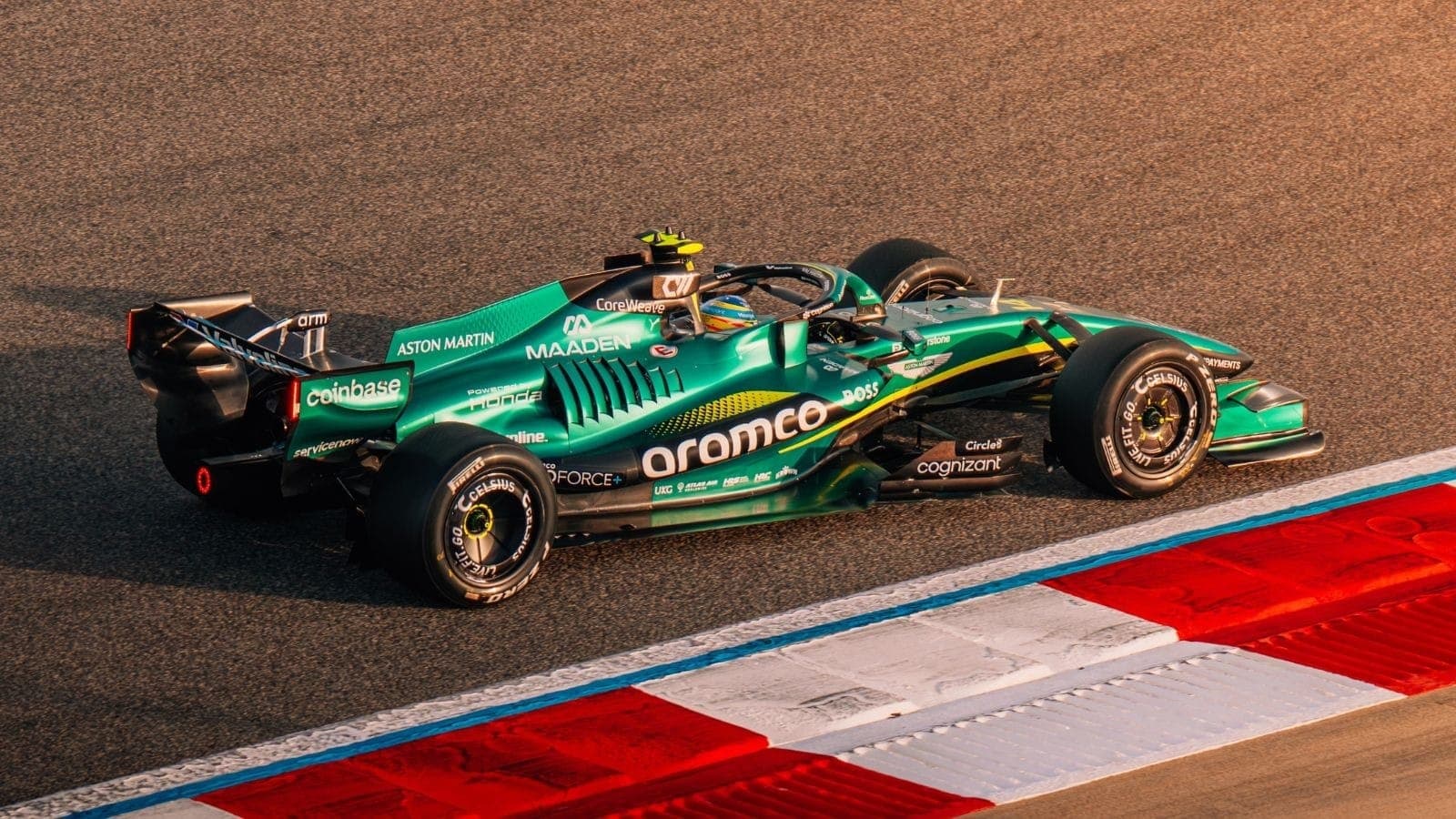 Aston Martin enfrenta problemas antes da estreia na temporada 2026 da F1