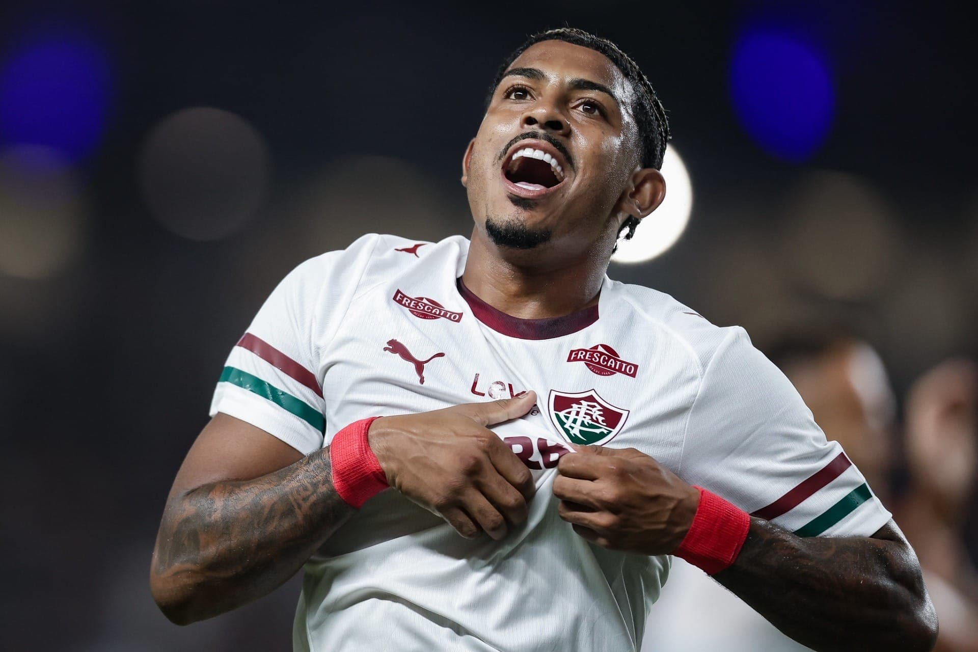 John Kennedy comemora gol do Fluminense sobre o Remo, pelo Brasileirão