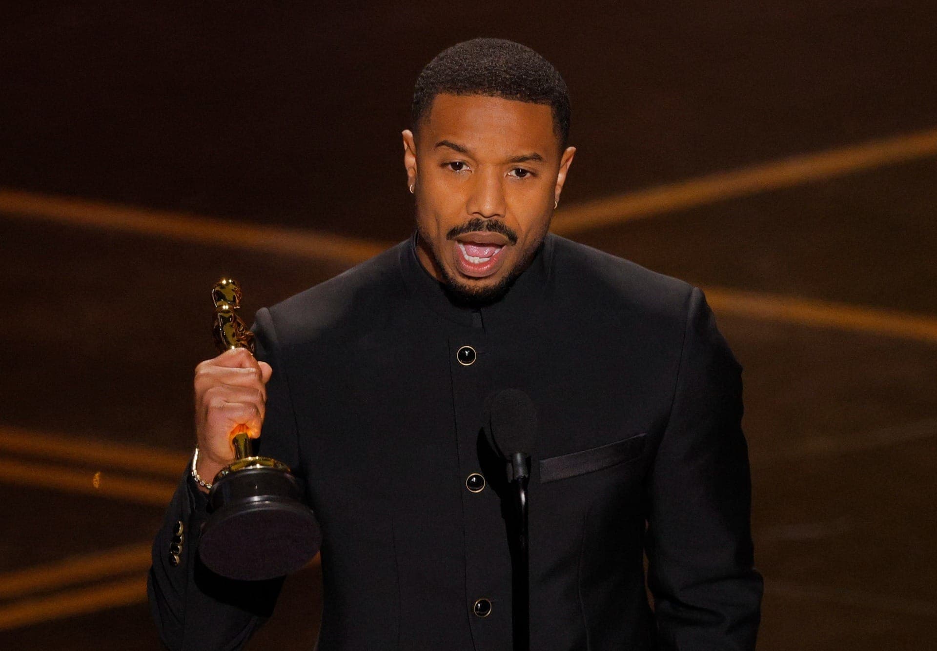 Michael B. Jordan ganha Oscar de Melhor Ator por "Pecadores"