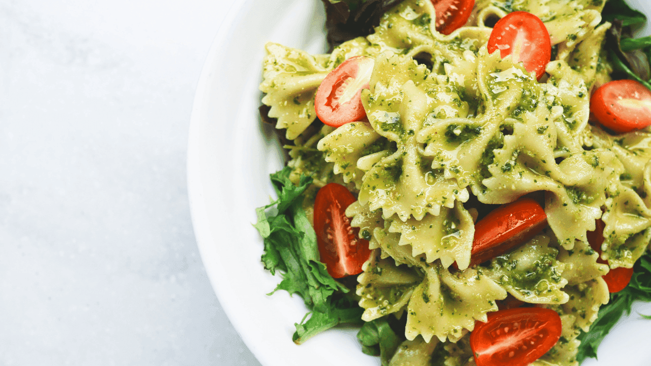 Macarrão ao pesto