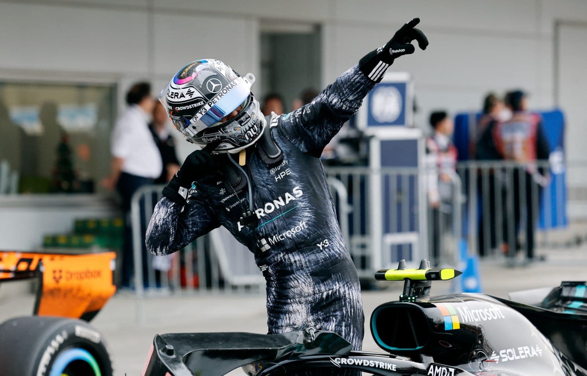 Kimi Antonelli comemora vitória no GP do Japão de Fórmula 1