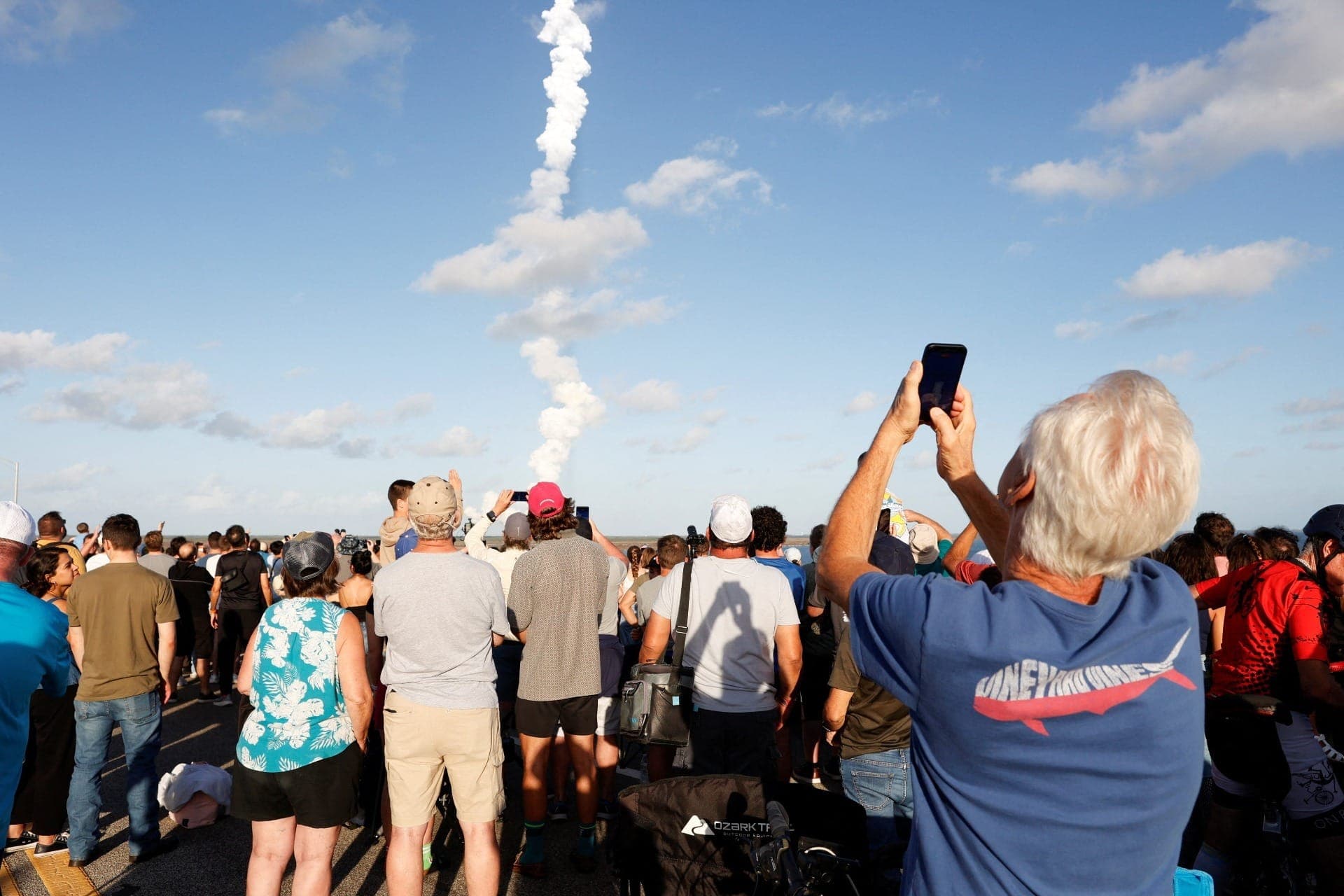 Nasa lança foguete para a Lua em 1ª missão tripulada em mais de 50 anos