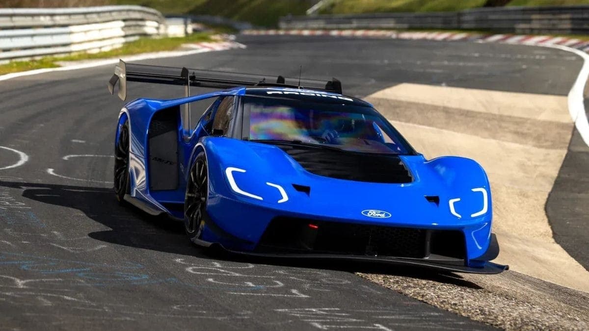 Ford bate recorde entre carros americanos em Nürburgring e entra no top-3