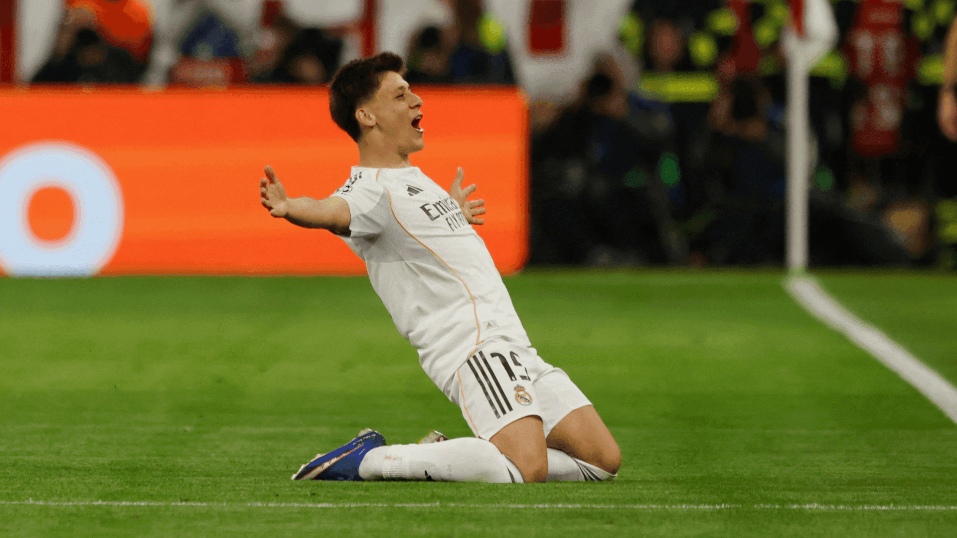 Arda Güller marca segundo gol do Real Madrid sobre Bayern aos 28 minutos