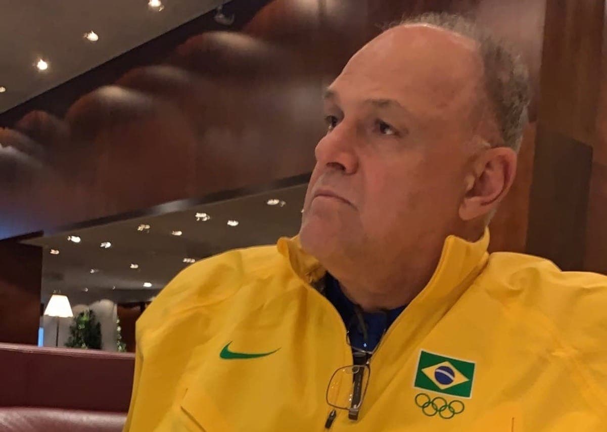 Oscar Schmidt foi levado ao hospital, mas já chegou sem vida