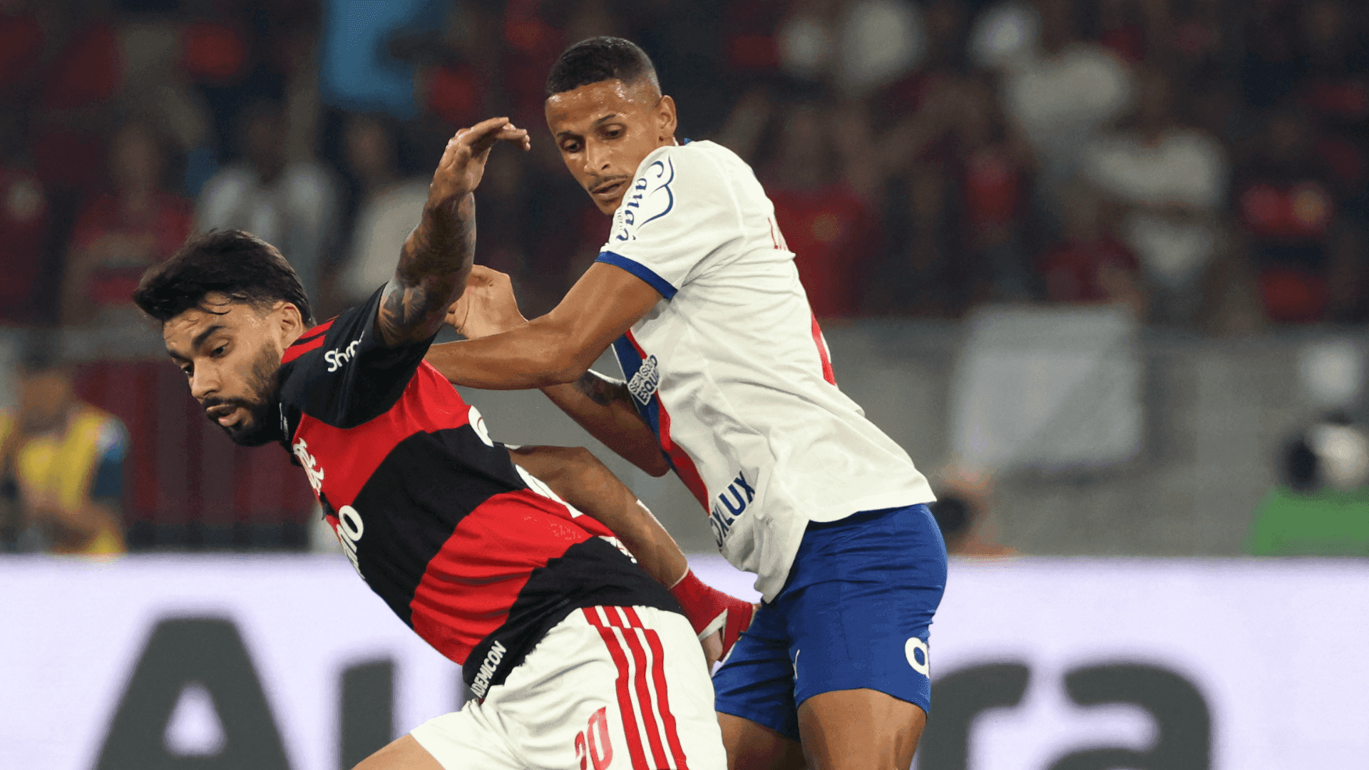Lucas Paquetá, do Flamengo, em jogo contra Bahia pelo Brasileirão