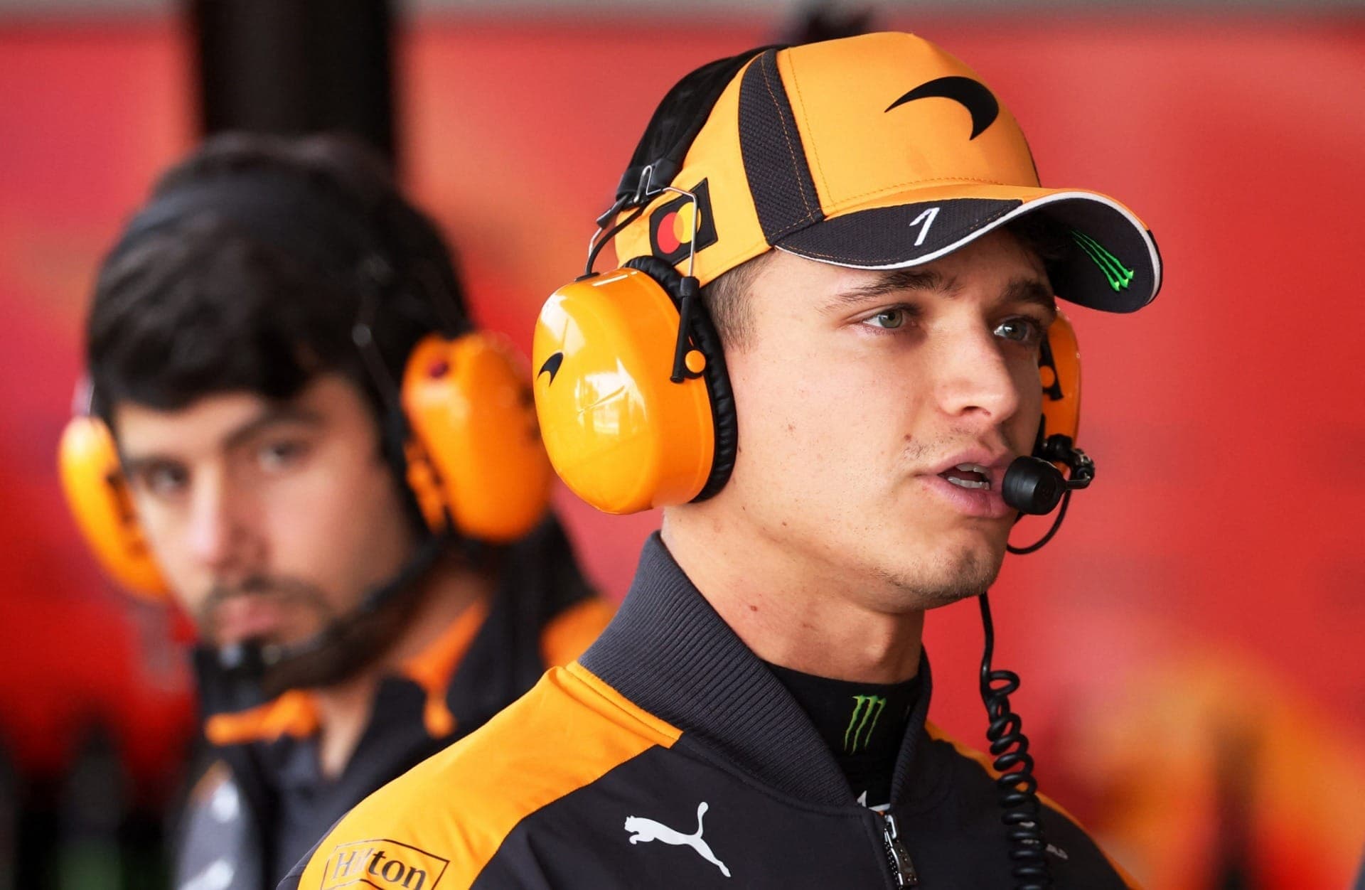 F1: Norris descarta desistência e mantém McLaren na briga pelo título