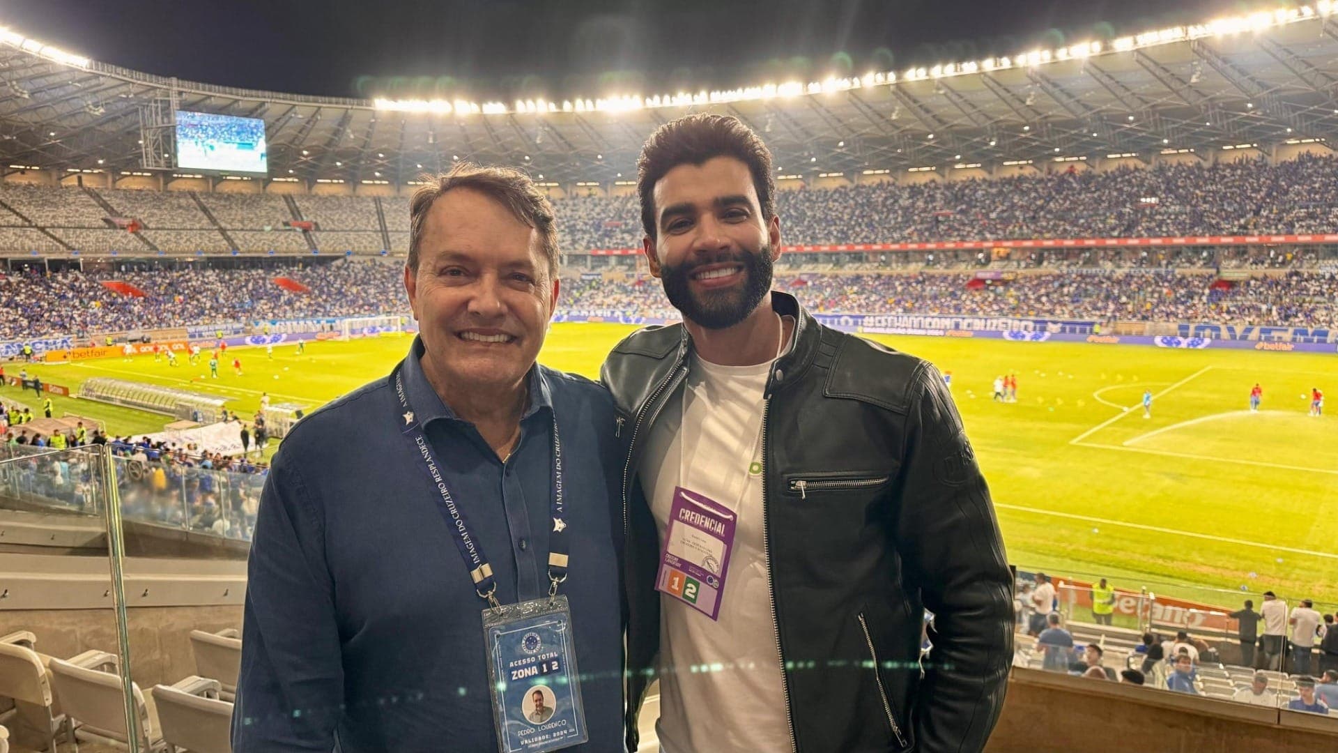 Gusttavo Lima já acompanhou Pedrinho em jogo no Mineirão também
