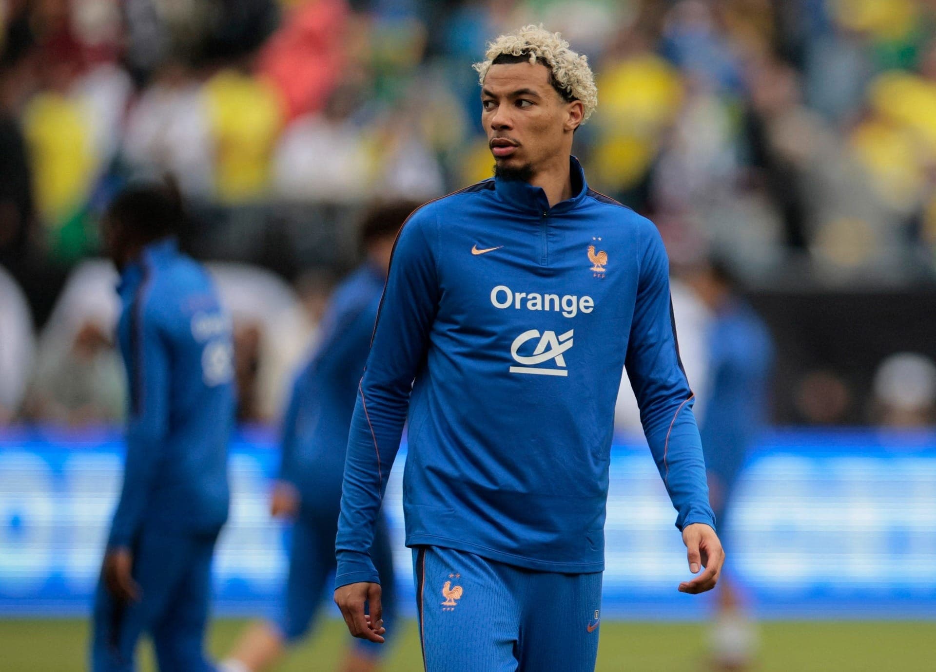 Ekitike (França) – Lesão no tendão de Aquiles