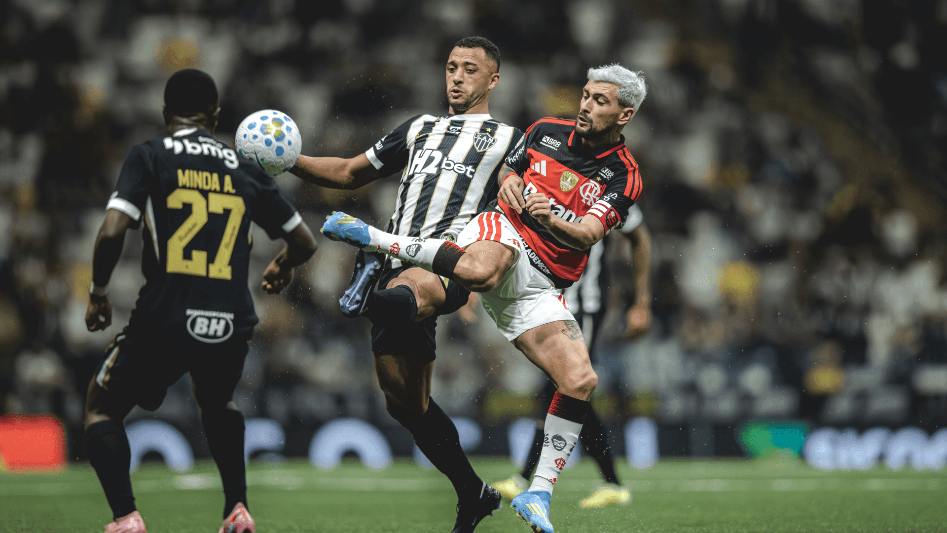 Flamengo atropela o Atlético-MG na Arena do Galo