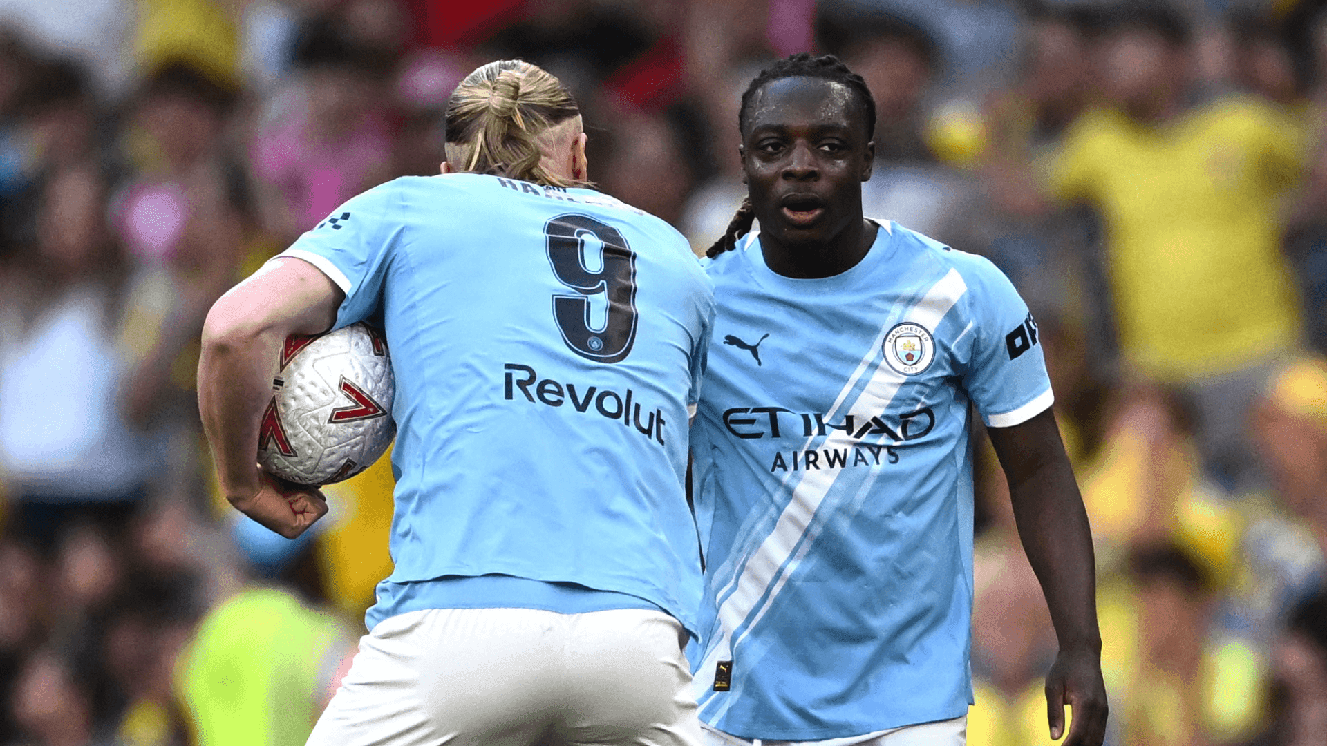 City segue vivo na briga pelo título da Premier League