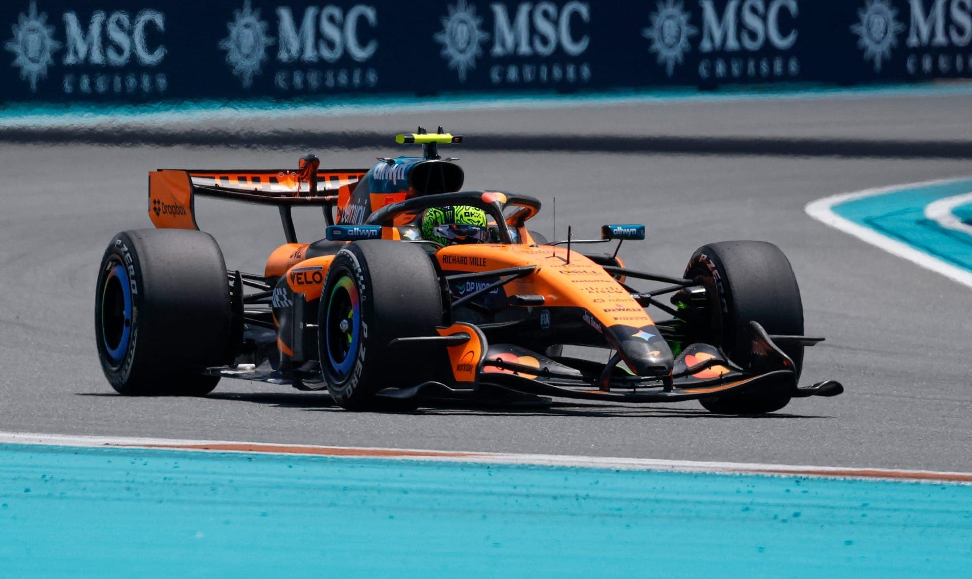Lando Norris, da McLaren, durante o treino em Miami