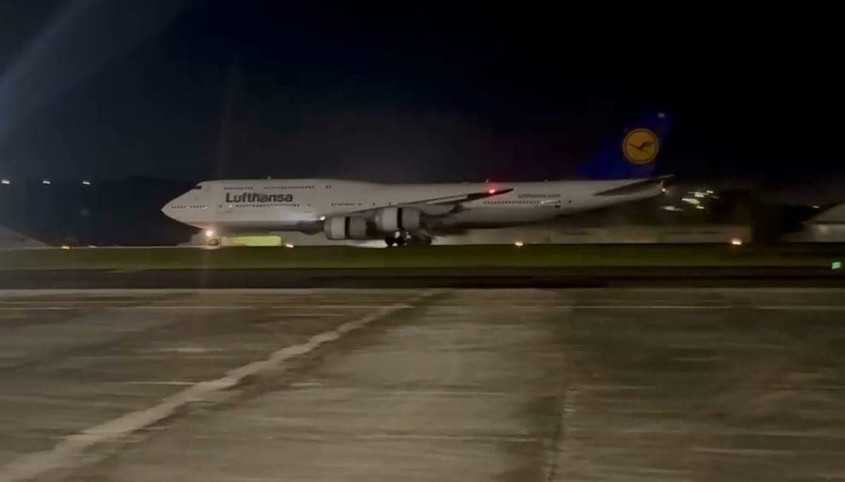 Avião que seguia de SP para Alemanha desvia para PE