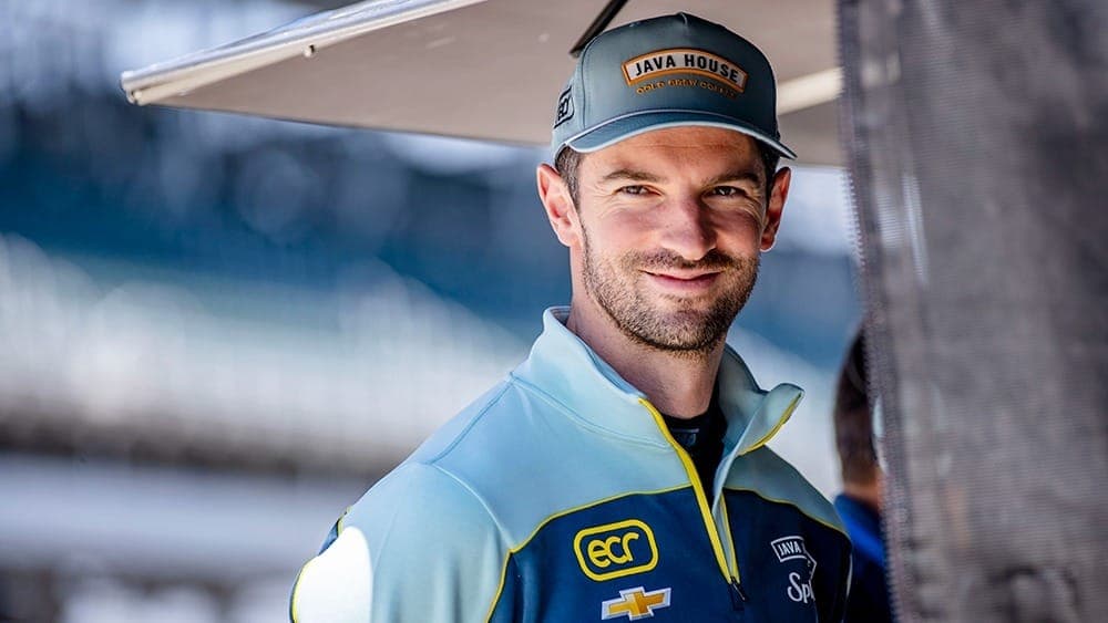 Indy 500: Alexander Rossi passa por cirurgia após acidente em treino livre