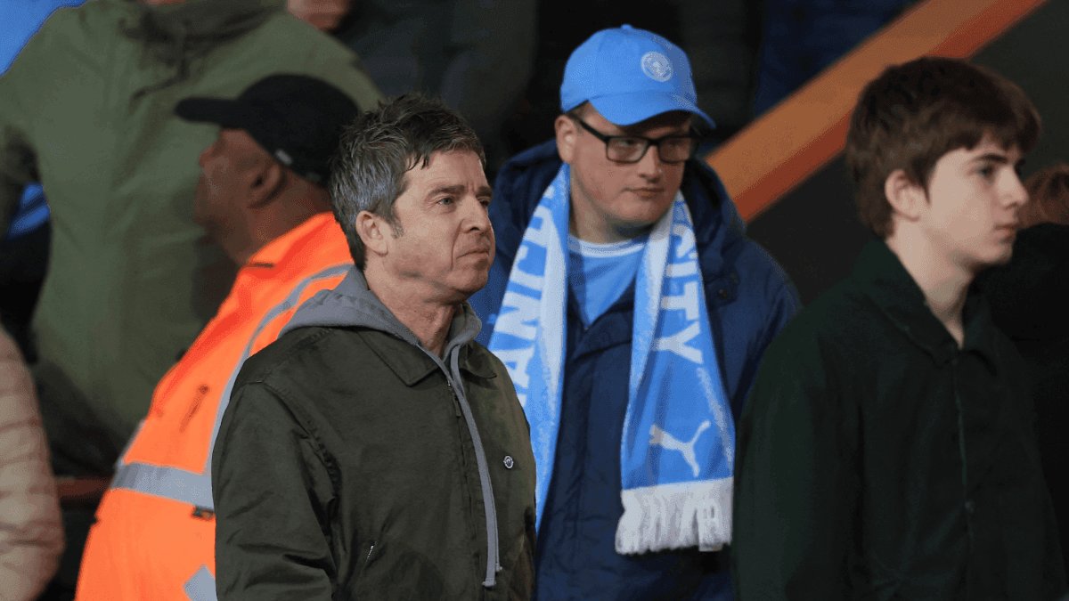 Noel Gallagher deixa estádio durante derrota do City para o Bournemouth