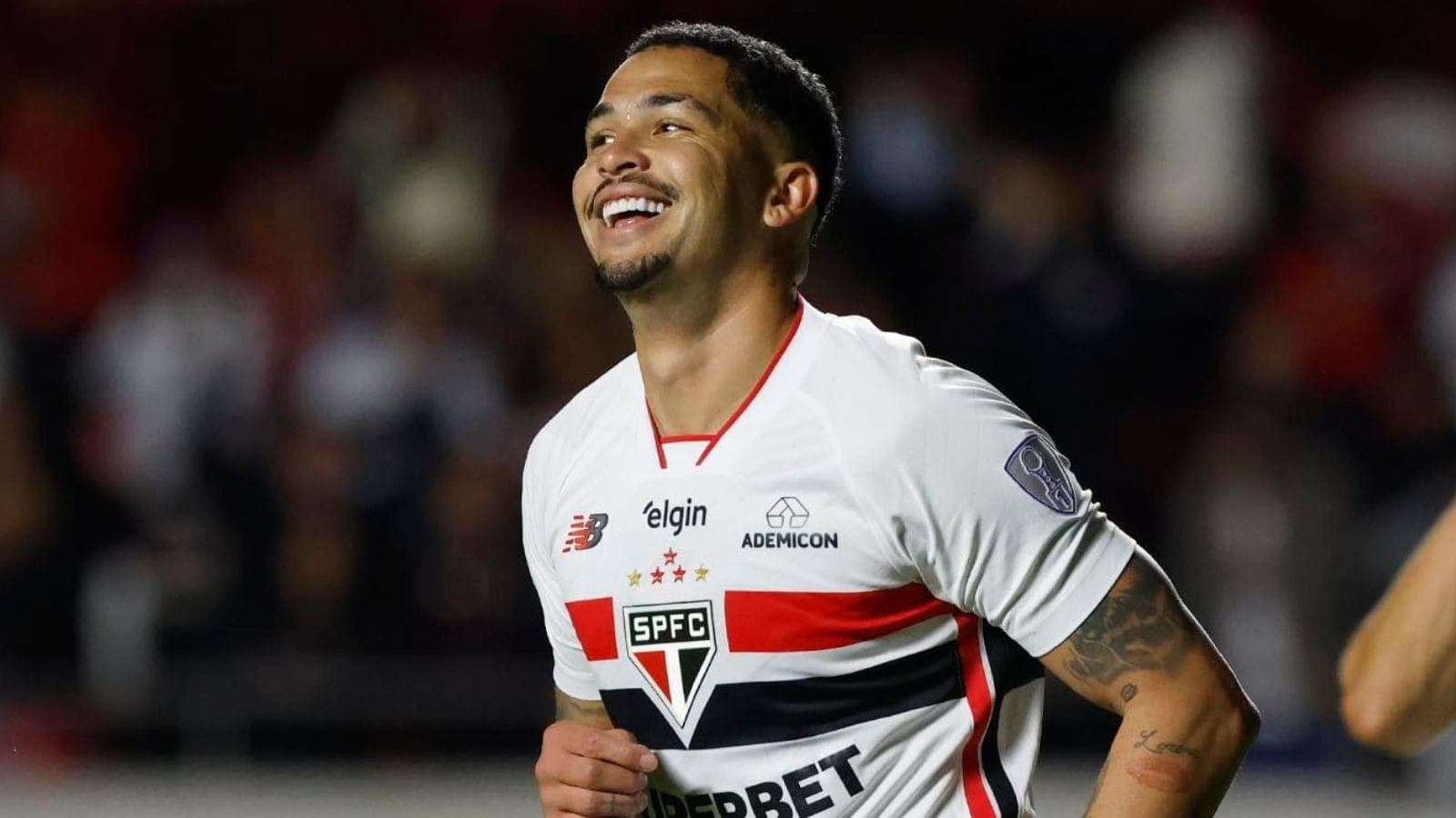 Luciano, atacante do São Paulo