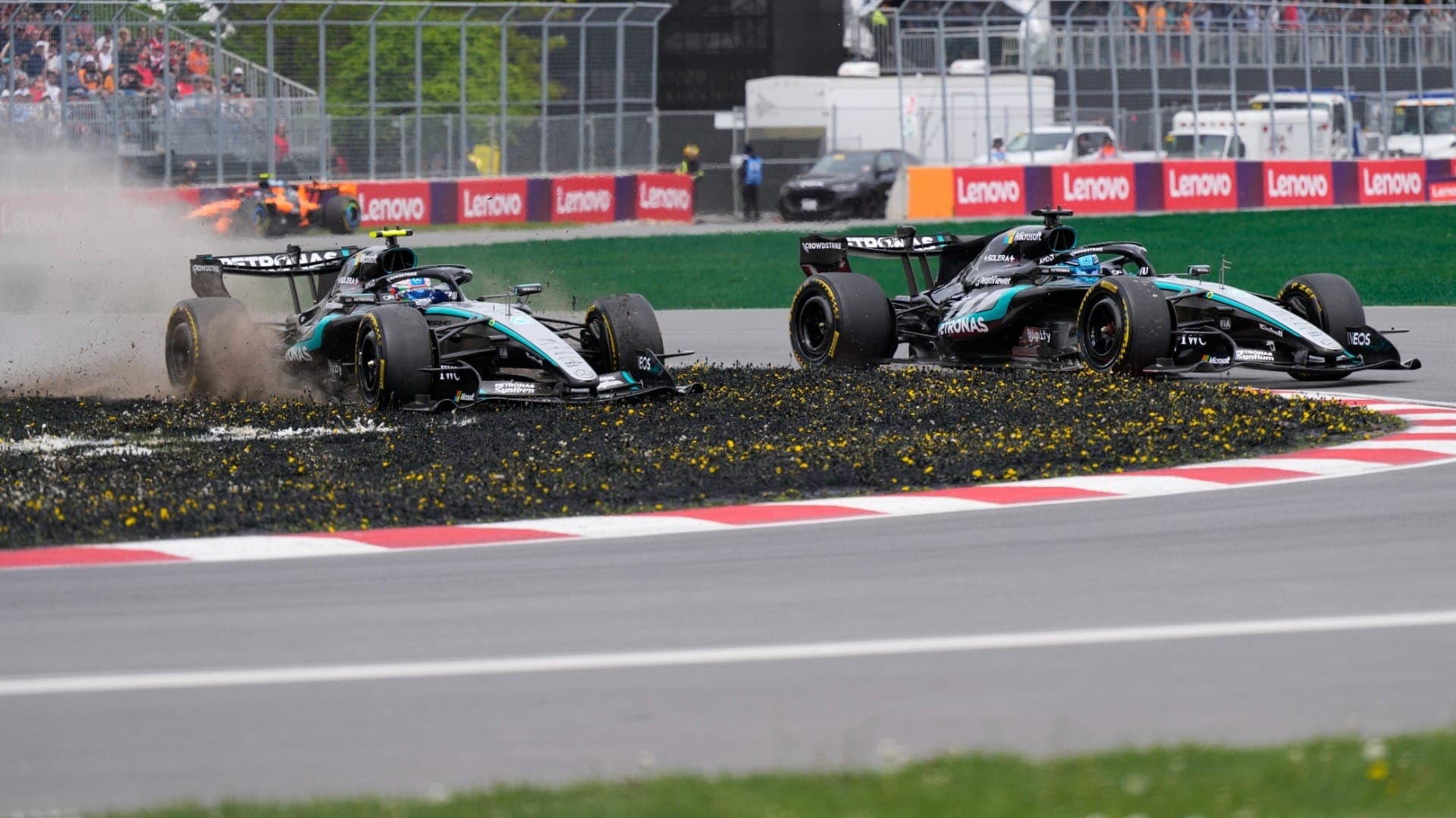 Prova foi marcada pela disputa entre George Russell e Kimi Antonelli, companheiros de Mercedes