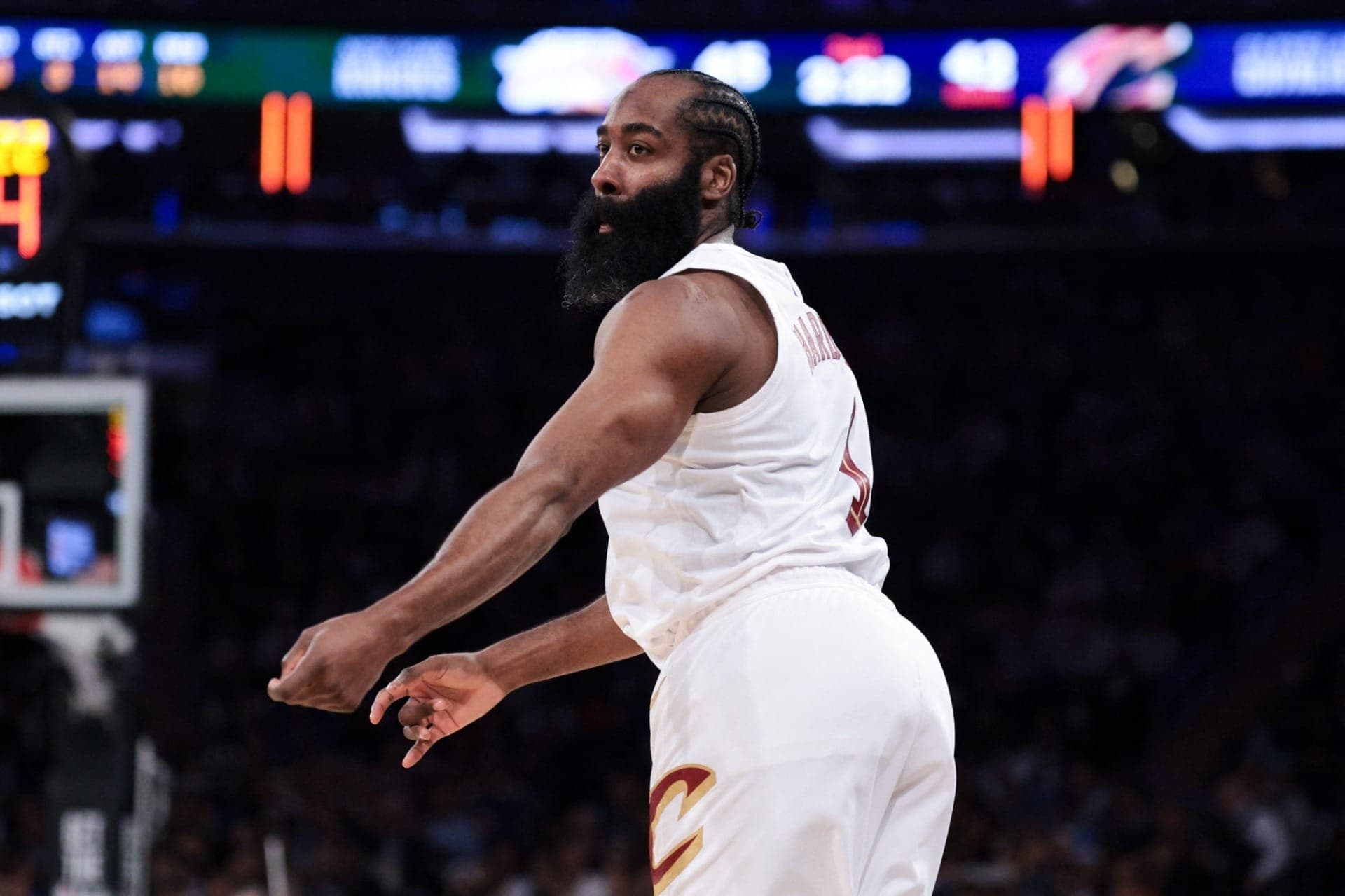 Armador do Cleveland Cavaliers foi abordado quando saía de um bar em Houston, no Texas