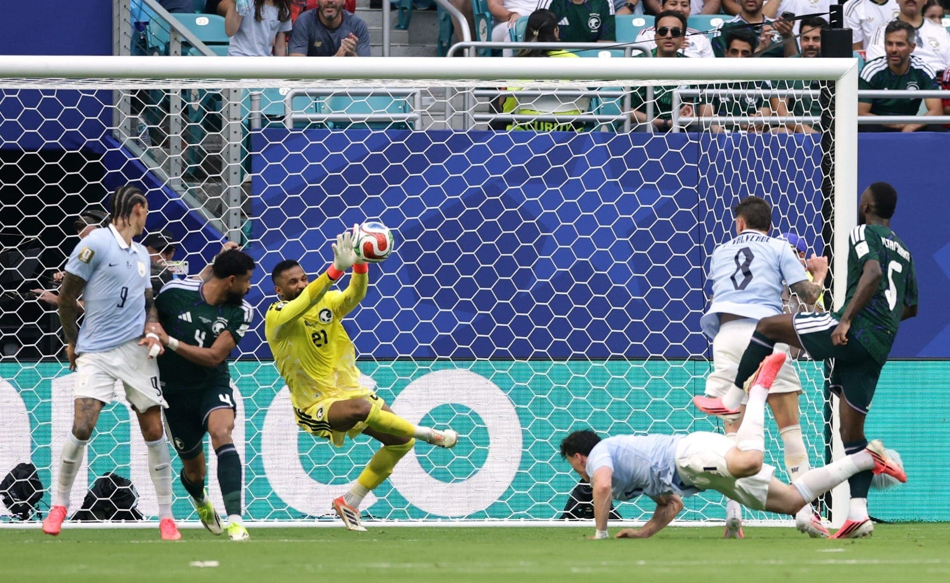 Uruguai e Arábia Saudita ficaram no empate na Copa do Mundo