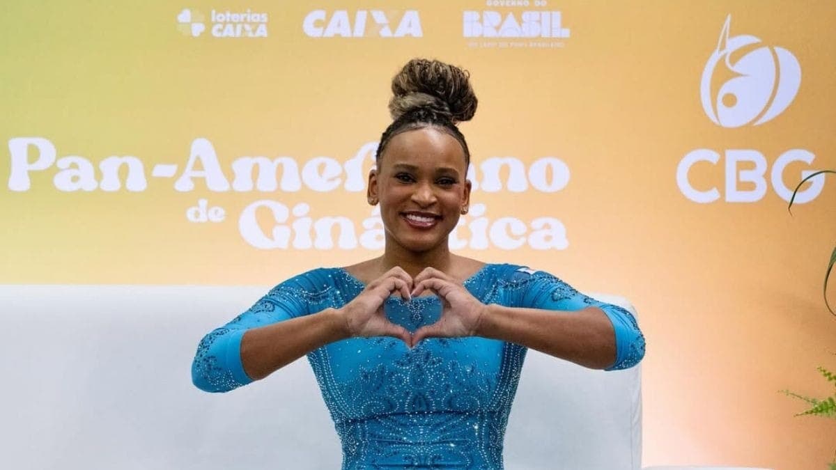 Rebeca Andrade comemora ouro no pan-americano