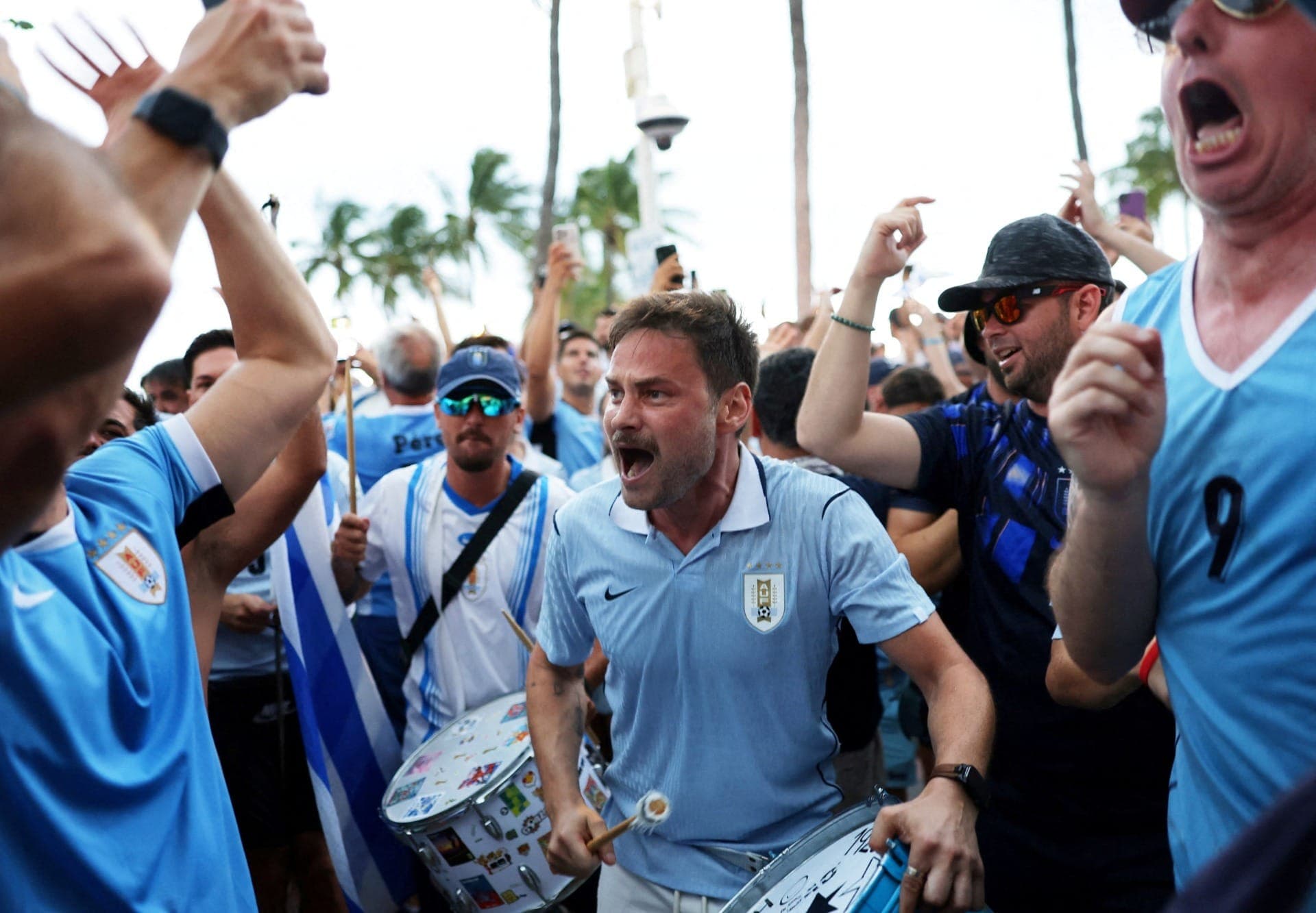 Torcedores do Uruguai fizeram a festa antes da bola rolar pela Copa do Mundo.