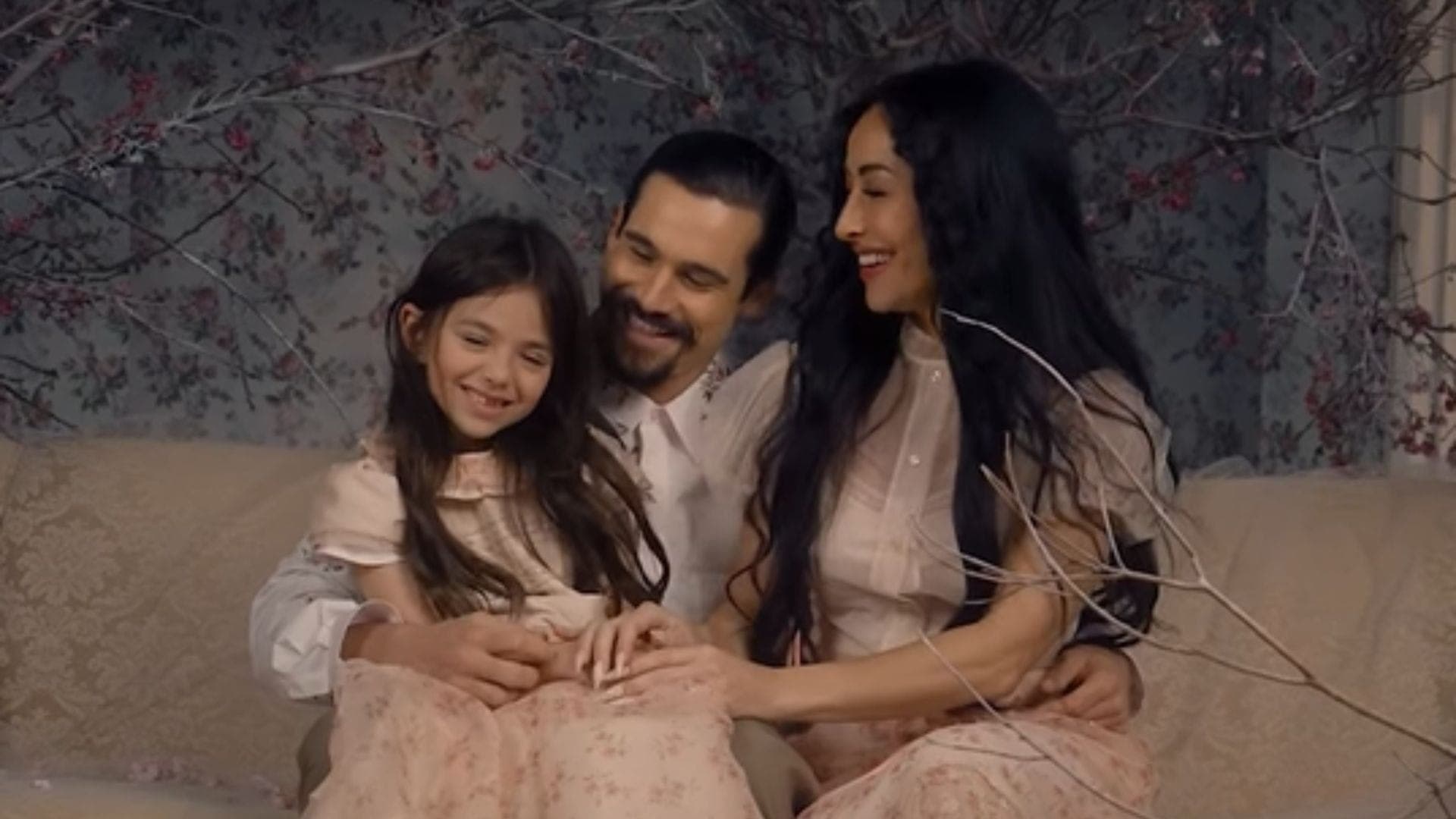 Sabrina Sato e Nicolas Prattes anunciaram gravidez