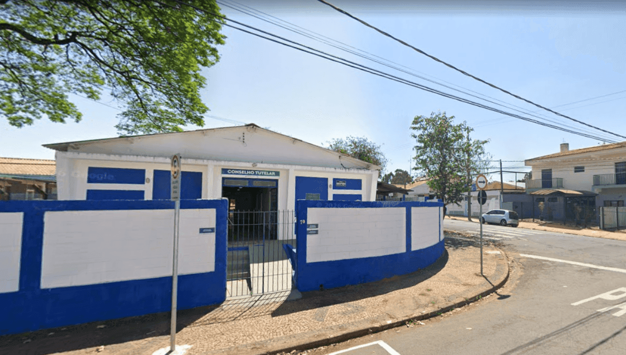 Devido às condições em que a criança foi encontrada, o Conselho Tutelar foi acionado