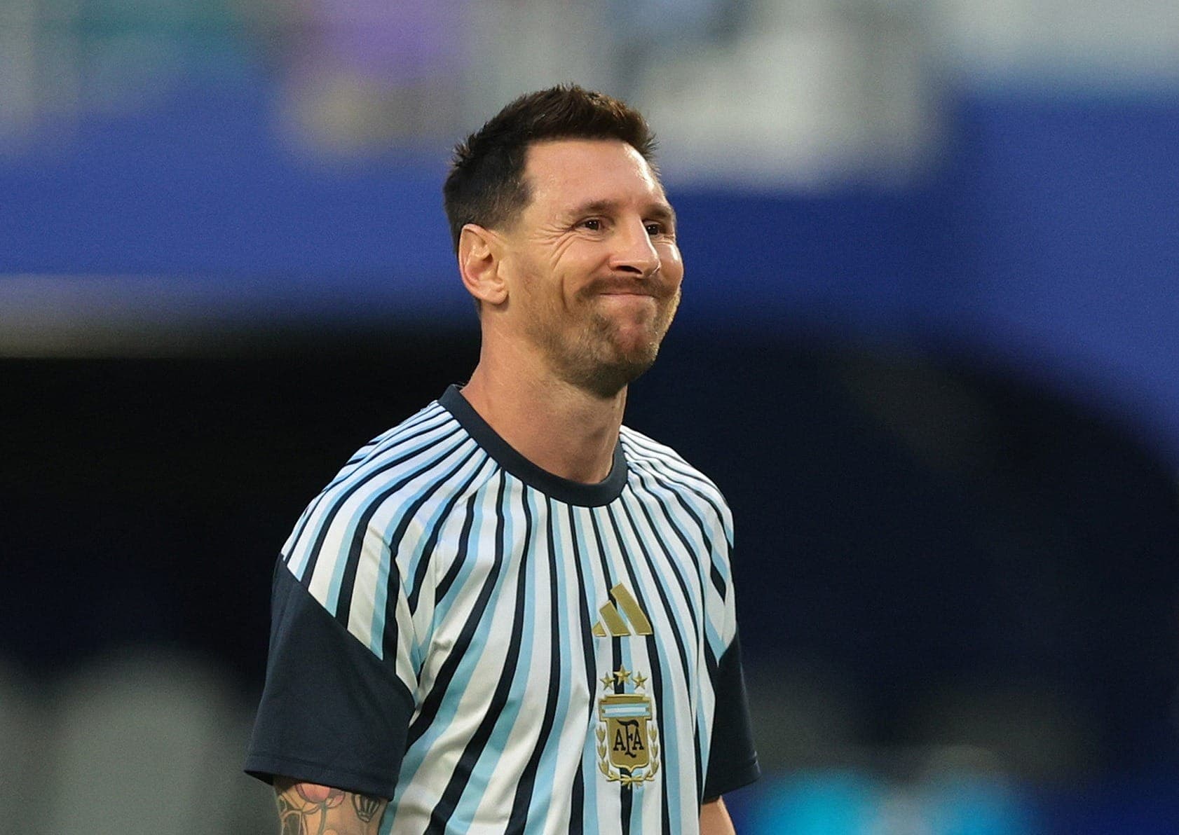 Lionel Messi, da Argentina , durante o aquecimento antes da partida.