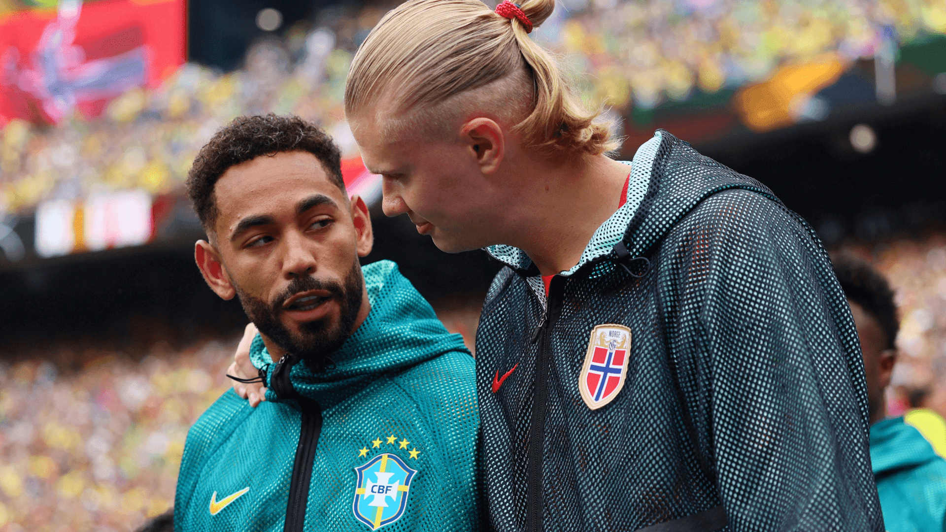 Matheus Cunha e Haaland na entrada do Brasil x Noruega