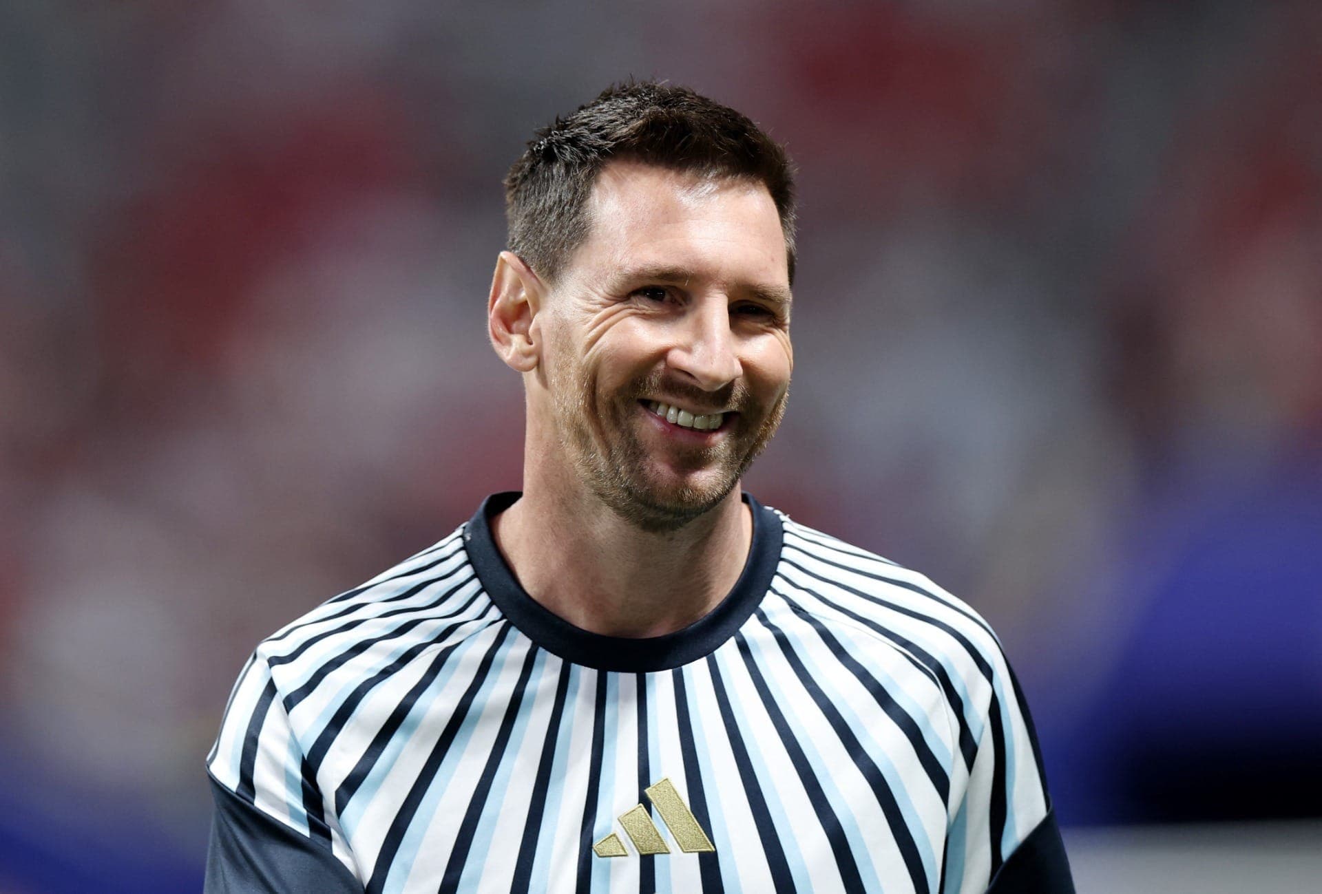 Lionel Messi antes da bola rolar