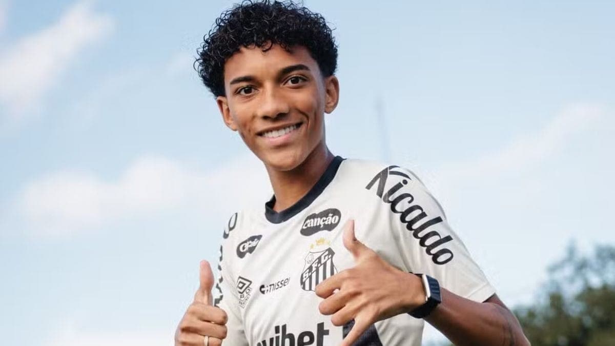 Robinho Jr, atacante do Santos