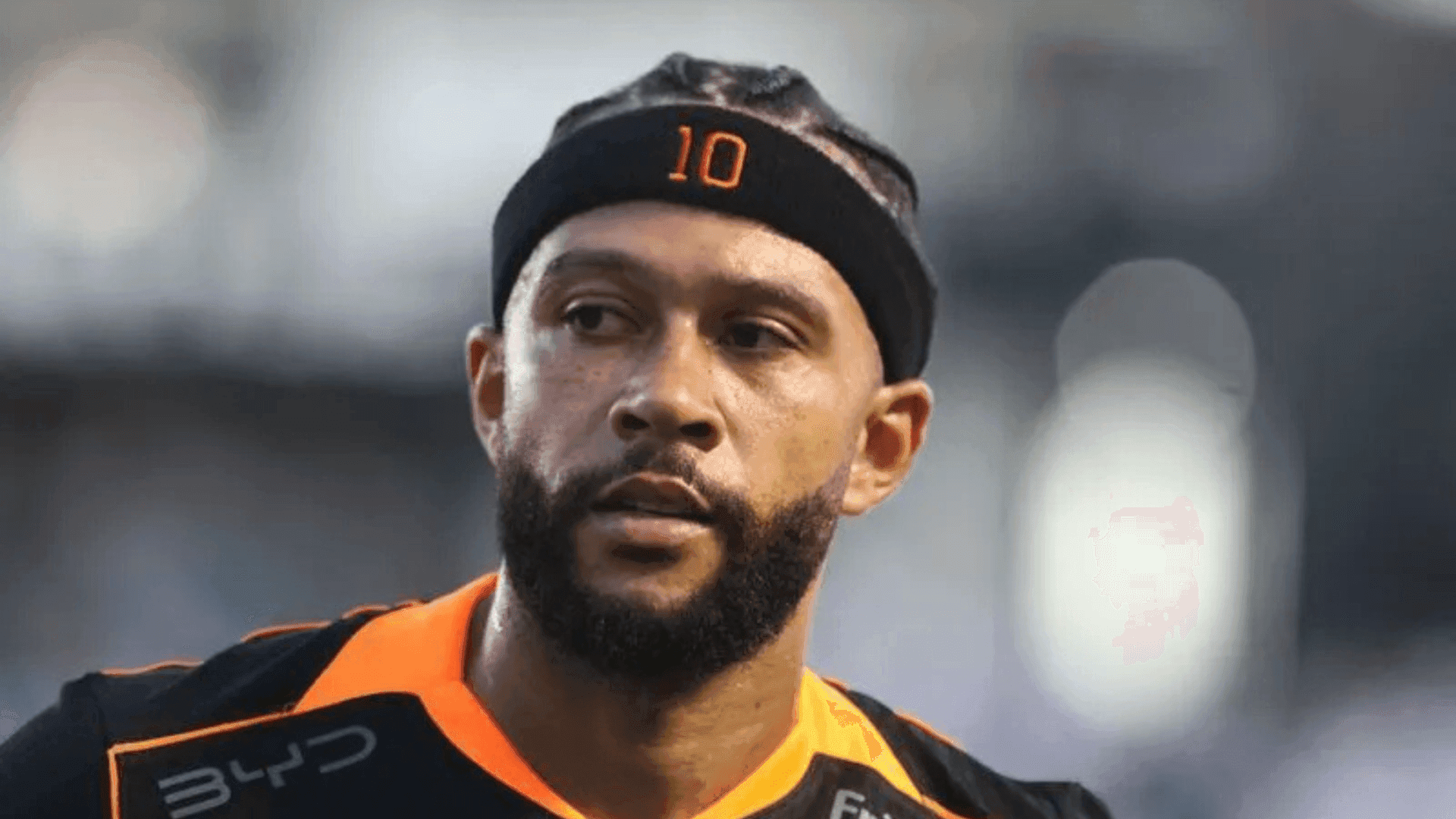 Memphis Depay em ação pelo Corinthians