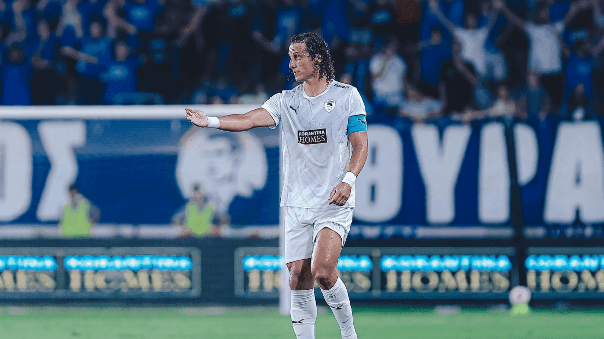 David Luiz, em campo pelo Pafos