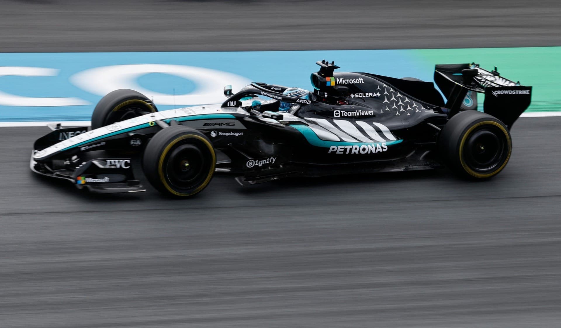 George Russell durante a classificação para sprint do GP da Holanda