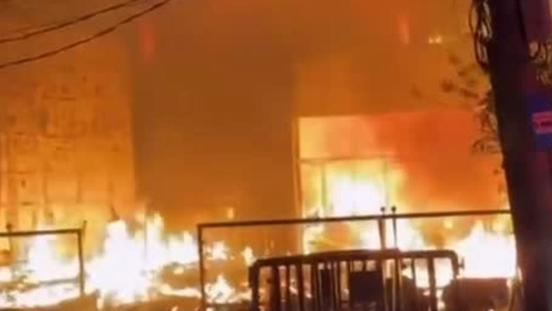 Imagens que circulam na internet mostram o cenário de destruição